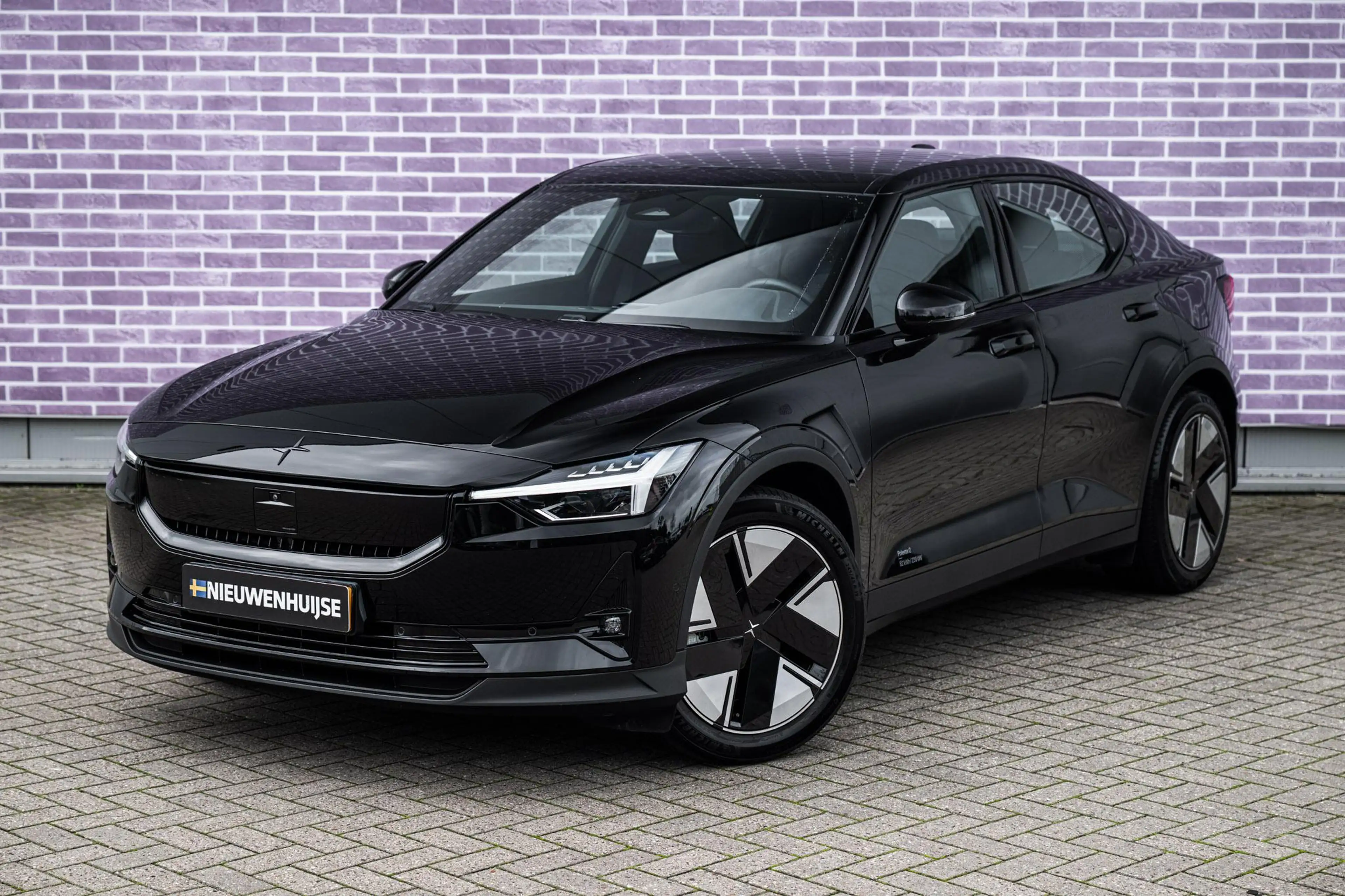 Polestar 2 Long Range Single Motor Plus 82 kWh — photo 15