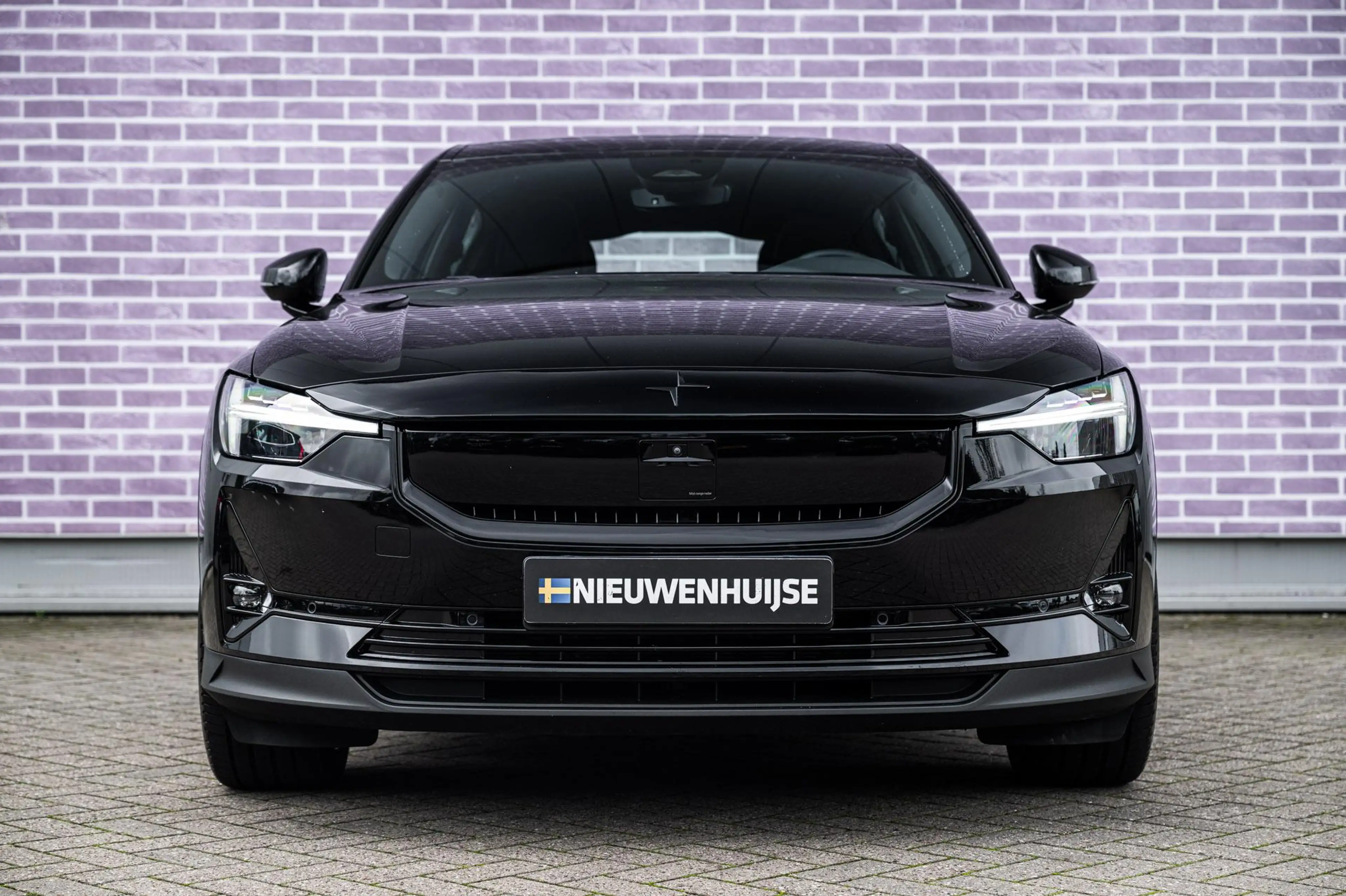 Polestar 2 Long Range Single Motor Plus 82 kWh — photo 9