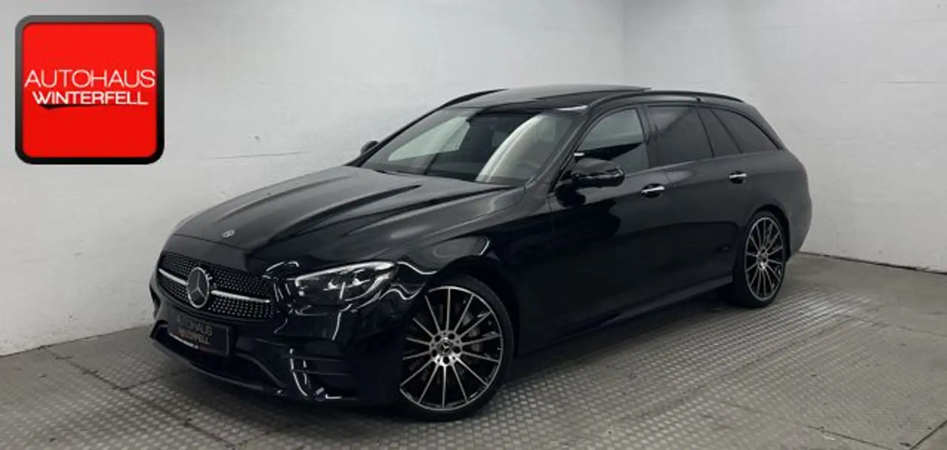 Mercedes-Benz E 400 d T 4M AMG NIGHT PANO+AIR-BODY+AHK+KEYLESS Noir - 1