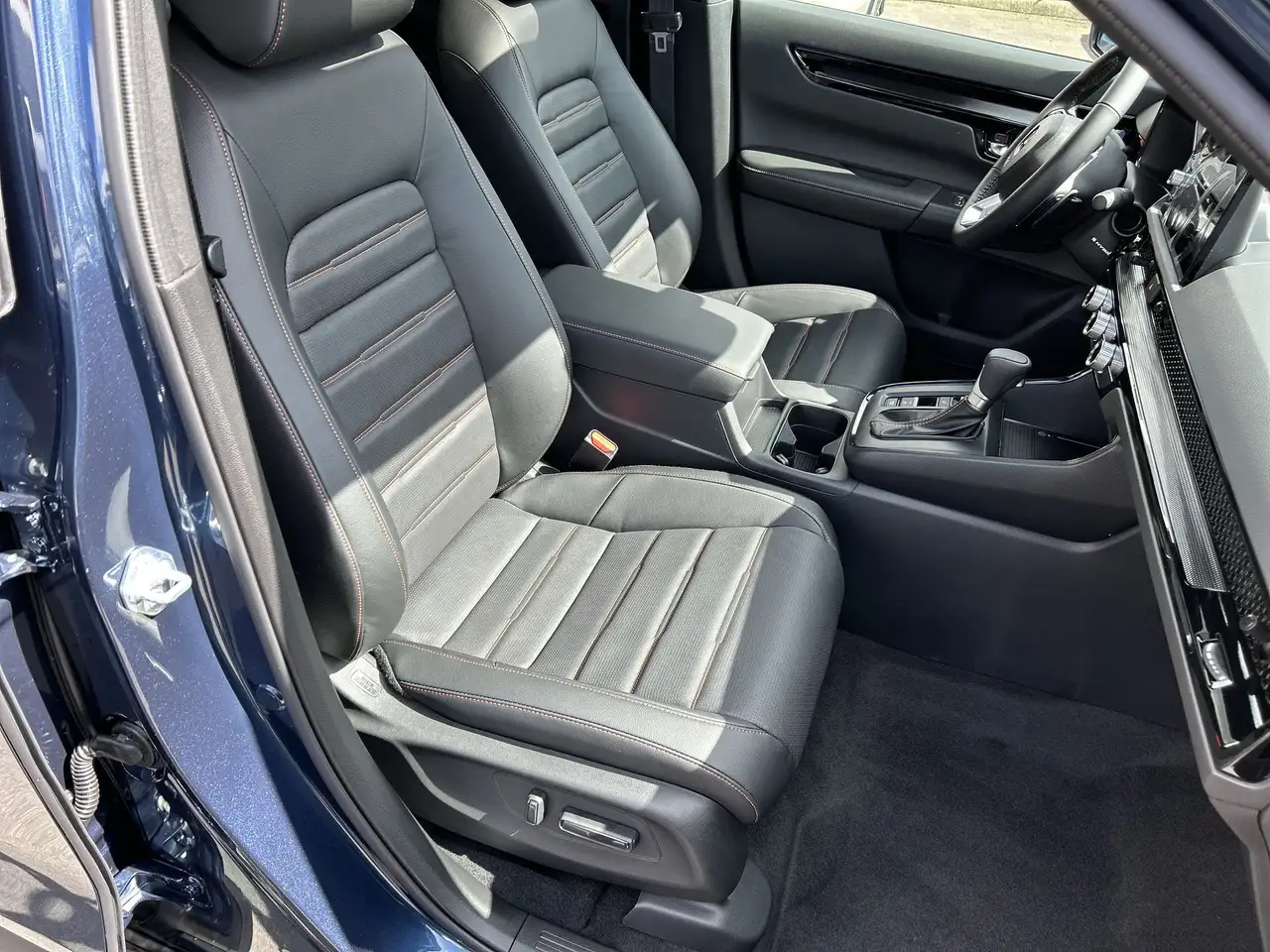 Honda CR-V photo Honda CR-V