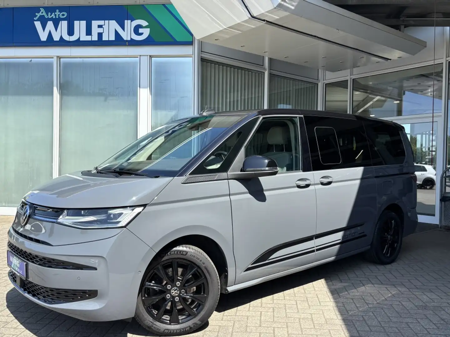 Volkswagen T7 Multivan LANG 2.0TDi Edition 2x el Tür ACC Grau - 1