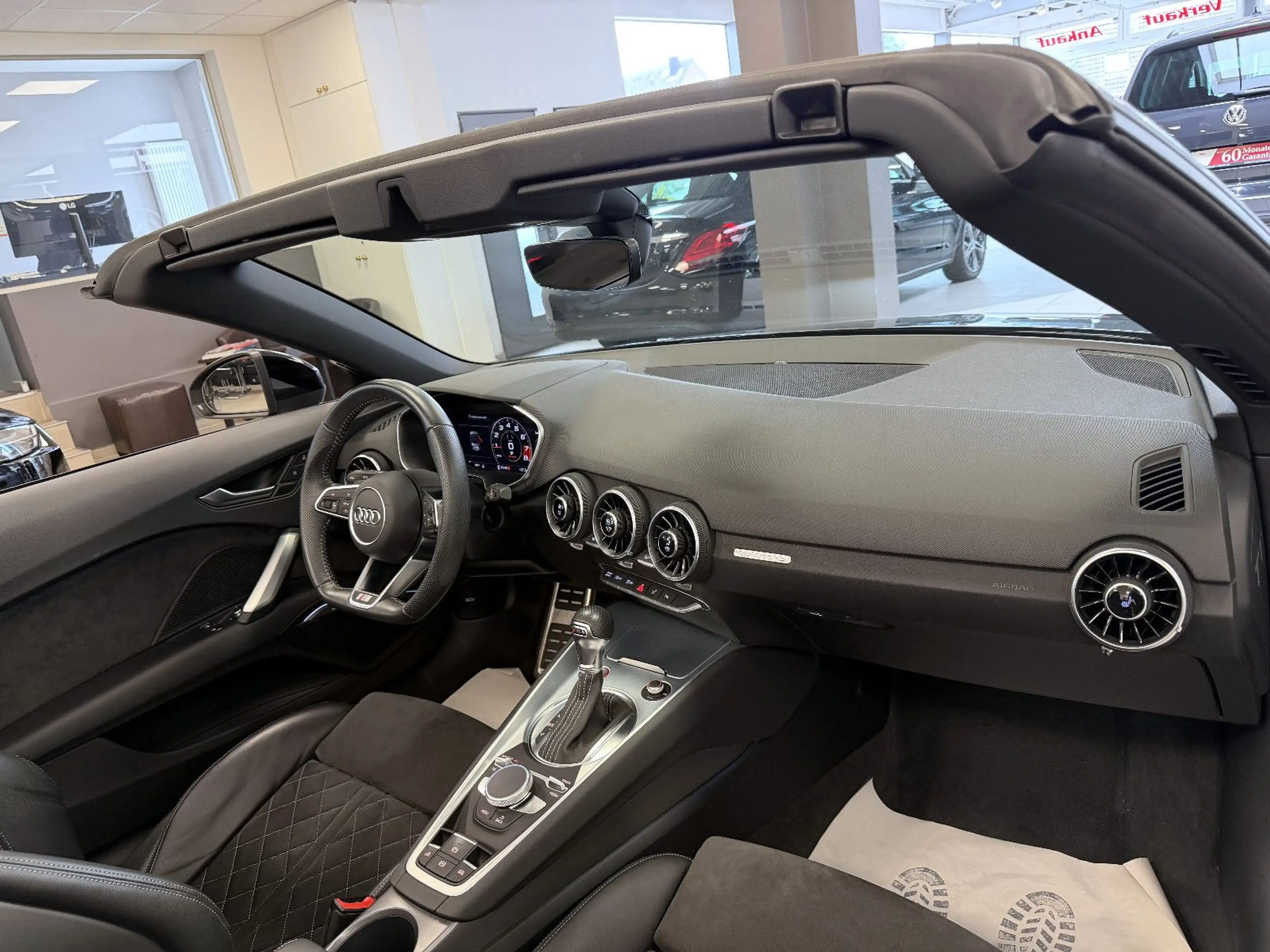 Audi TTS Roadster Quattro *B&O*RS-Sitze*Dig.Tach*19"Z — photo 10