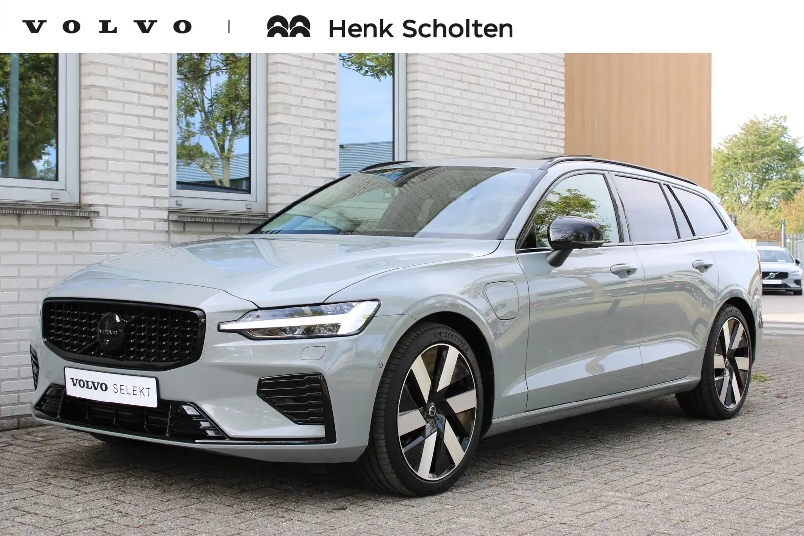 Volvo V60 T8 Automaat Plug-in hybrid AWD Ultra Dark | Vapour Gris - 1