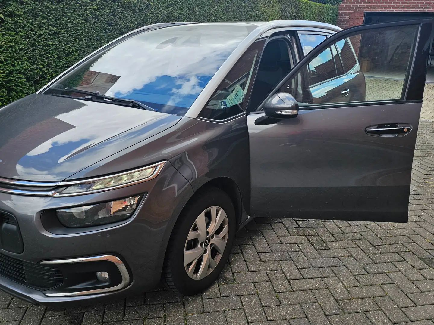 Citroen Grand C4 Picasso Grand C4 Picasso BlueHDi 120 SELECTION Grijs - 1