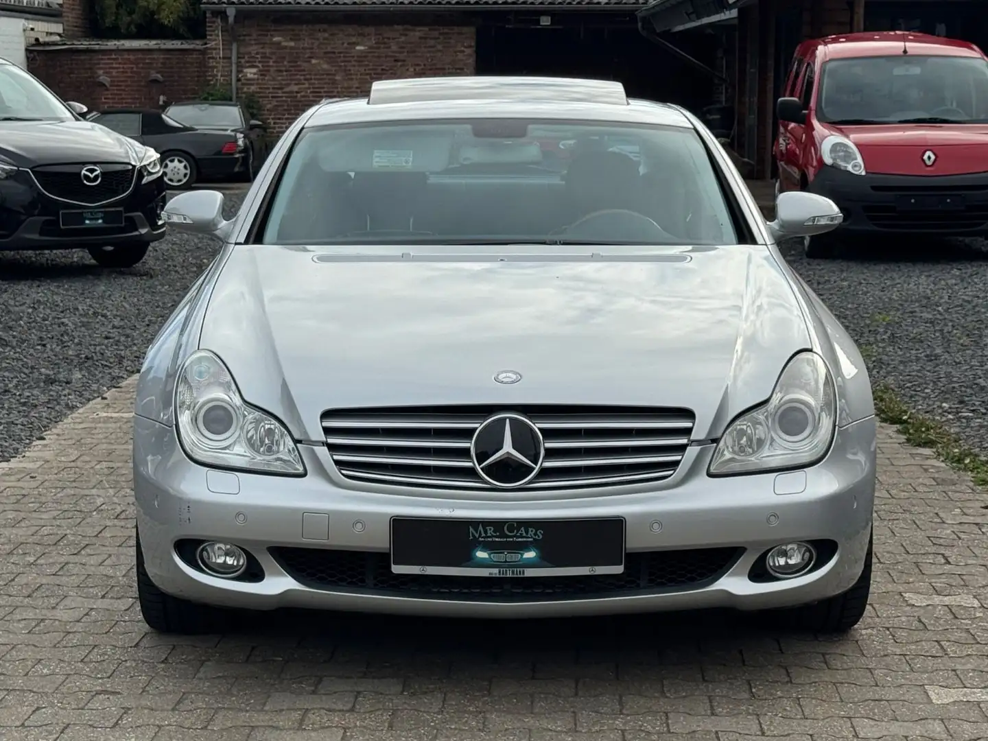 Mercedes-Benz CLS 350 Leder ,Navi, Xenon, Schiebedach Silber - 1