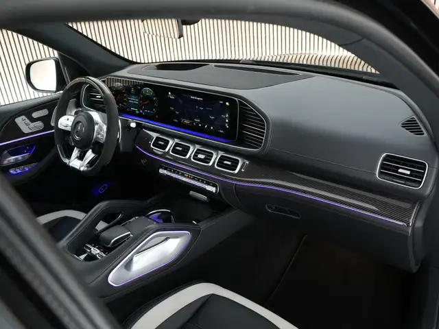 Mercedes-Benz GLE view 3