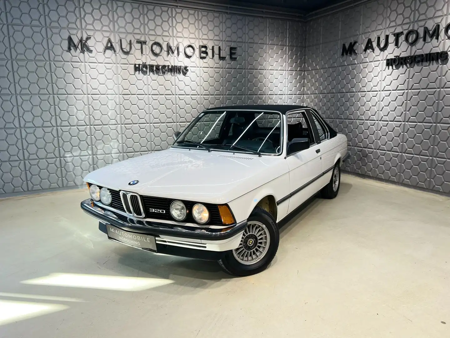 BMW 320 320/6 (E21)*ALPINEWEISS*LEDER* Weiß - 1