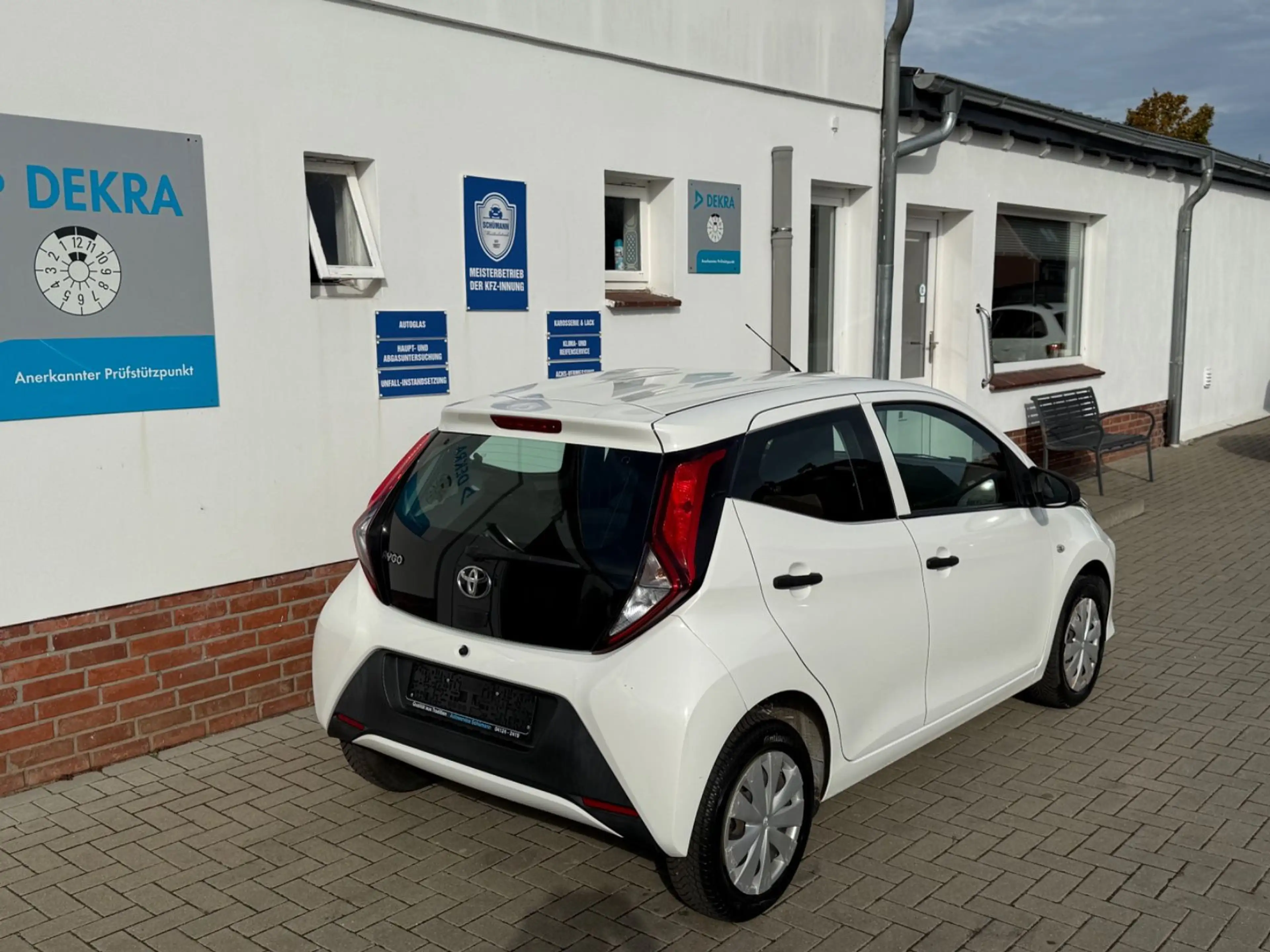 Toyota Aygo AYGO x*2.HD*KLIMA*HU 06/28* — photo 3