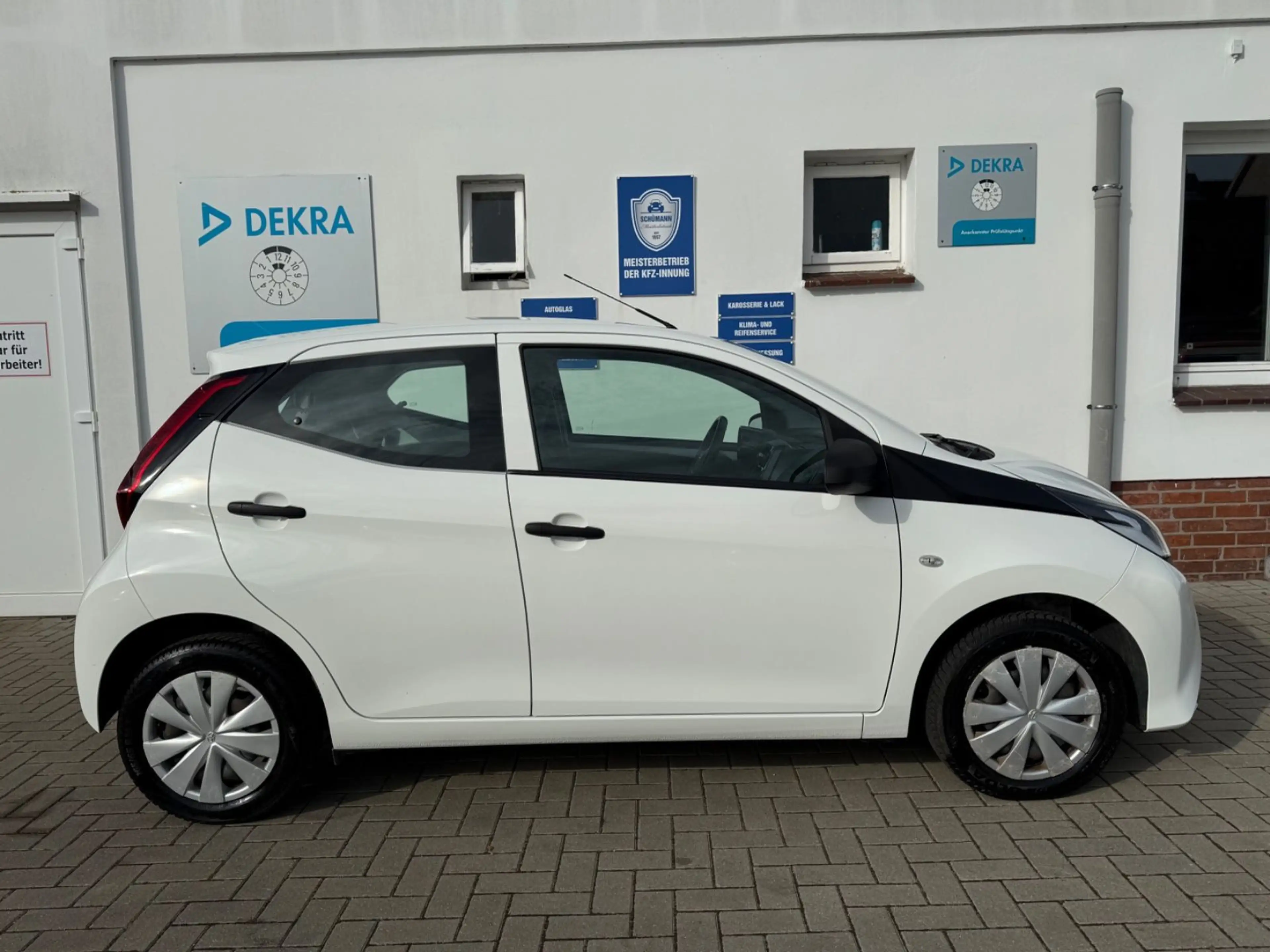 Toyota Aygo AYGO x*2.HD*KLIMA*HU 06/28* — photo 2