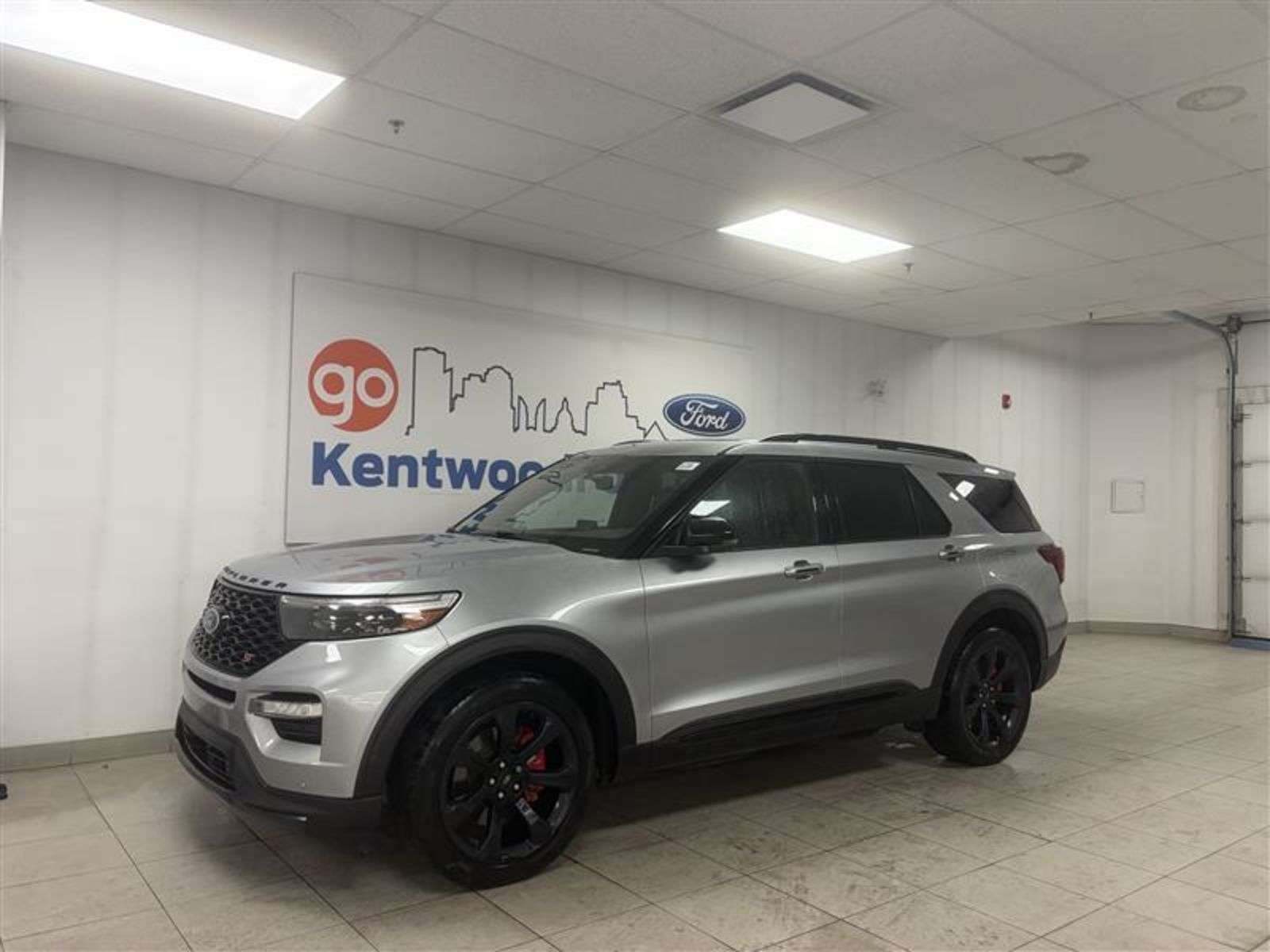 2020 Ford Explorer ST| Equipment Group 400A| Premium Technology Package| ST Street Pack| Tri Zone A\C| Active Park Assist| BLIS| Fordpass Co