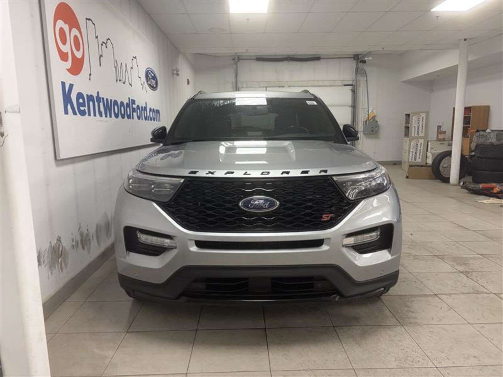 2020 Ford Explorer ST| Equipment Group 400A| Premium Technology Package| ST Street Pack| Tri Zone A\C| Active Park Assist| BLIS| Fordpass Co — снимка 2