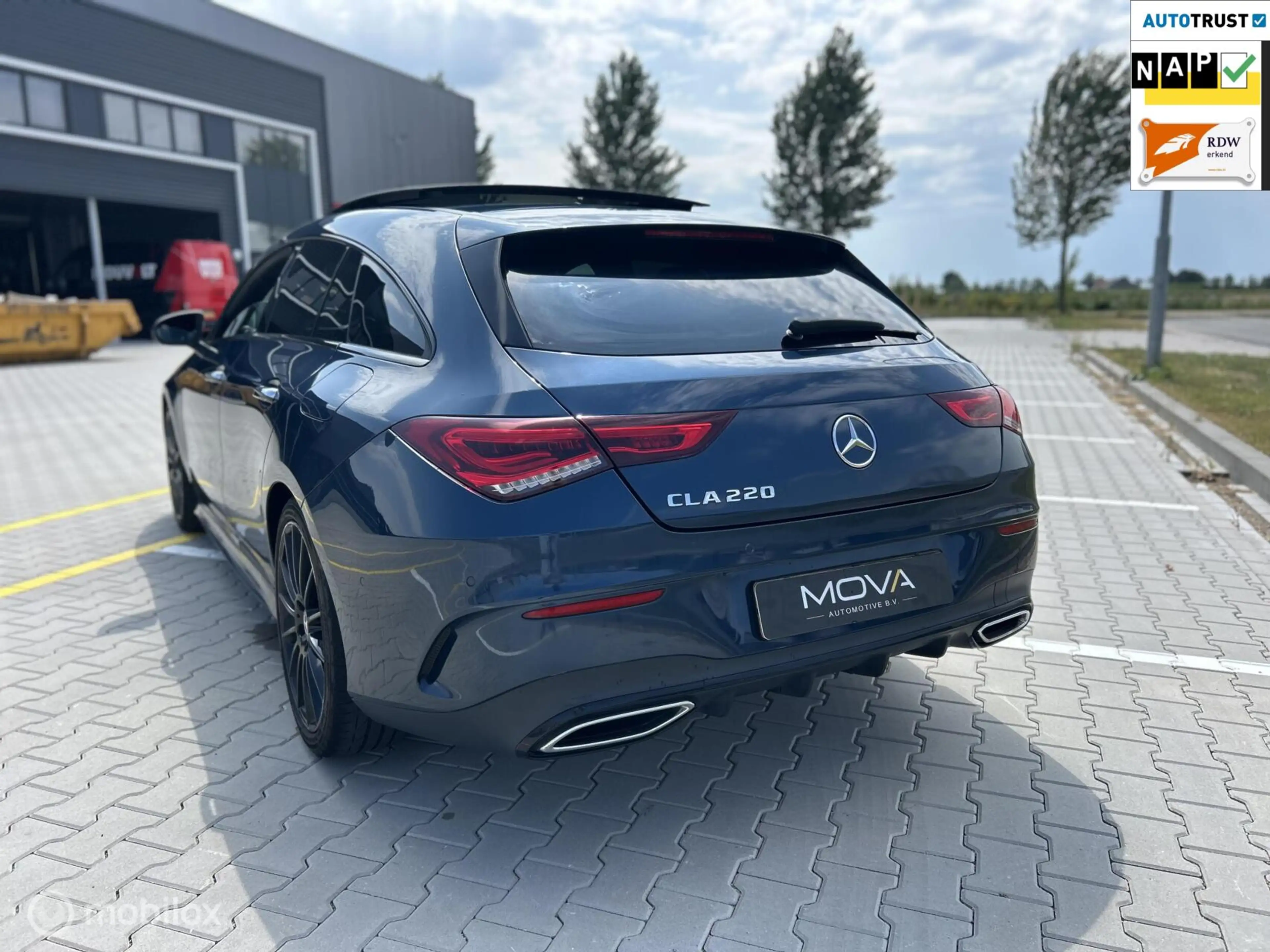 Mercedes-Benz CLA 220 Shooting Brake d AMG Line|PANO| — photo 3