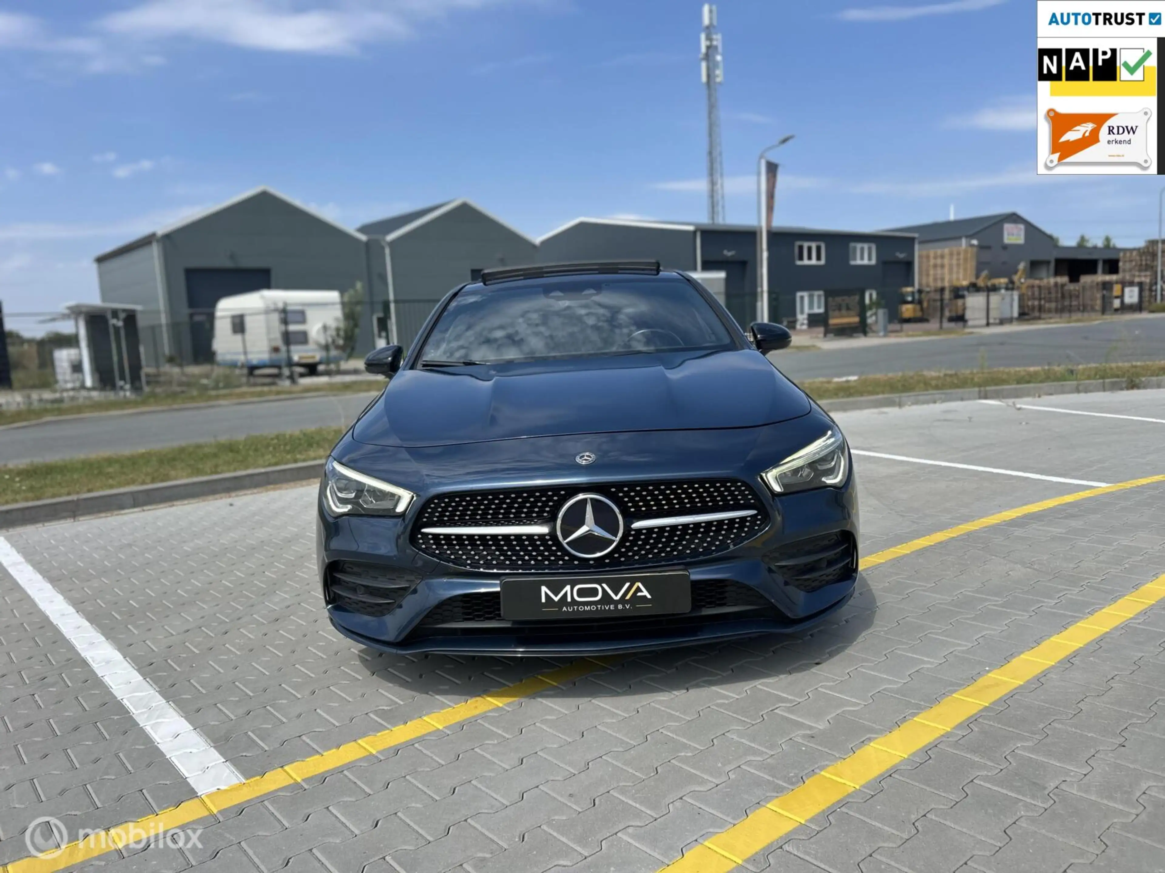 Mercedes-Benz CLA 220 Shooting Brake d AMG Line|PANO| — photo 7