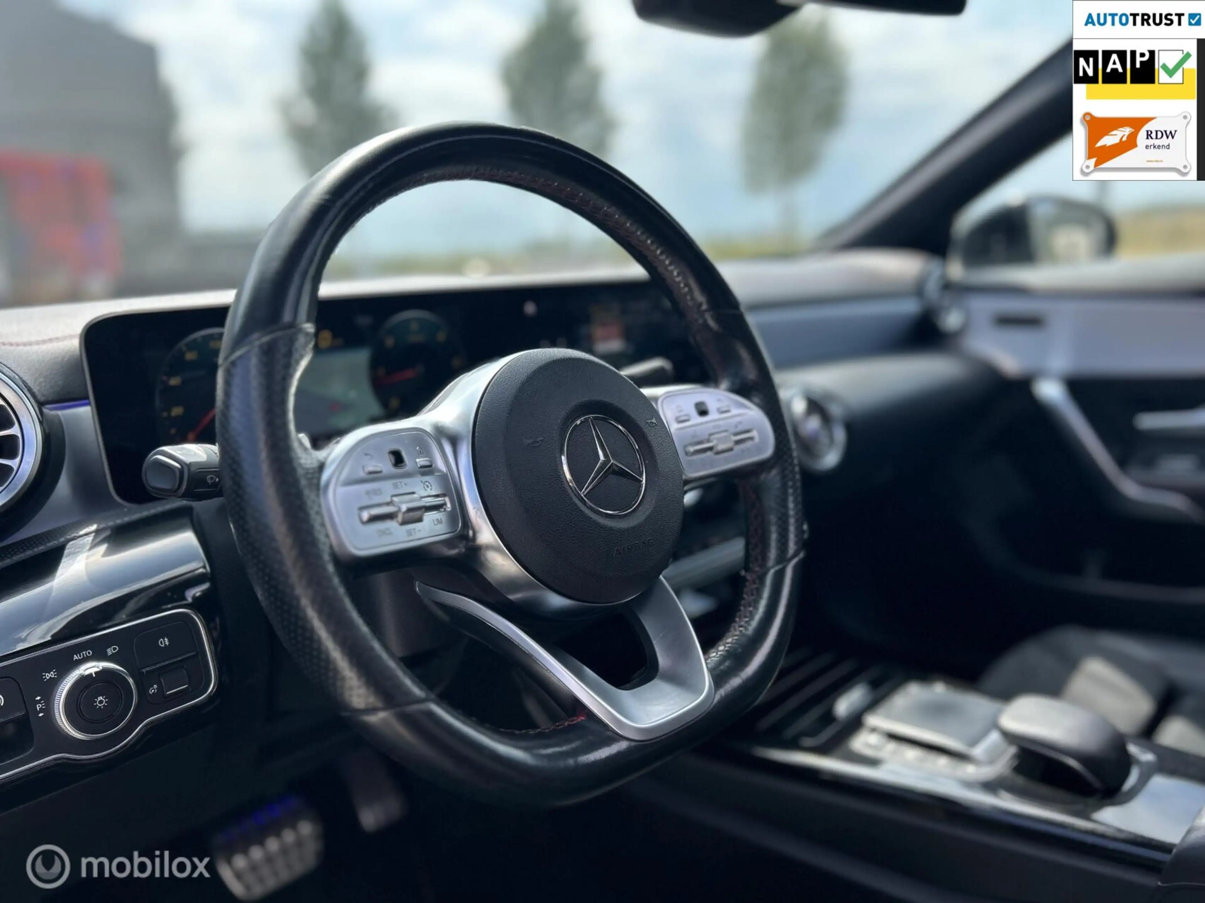 Mercedes-Benz CLA 220 Shooting Brake d AMG Line|PANO| — photo 11