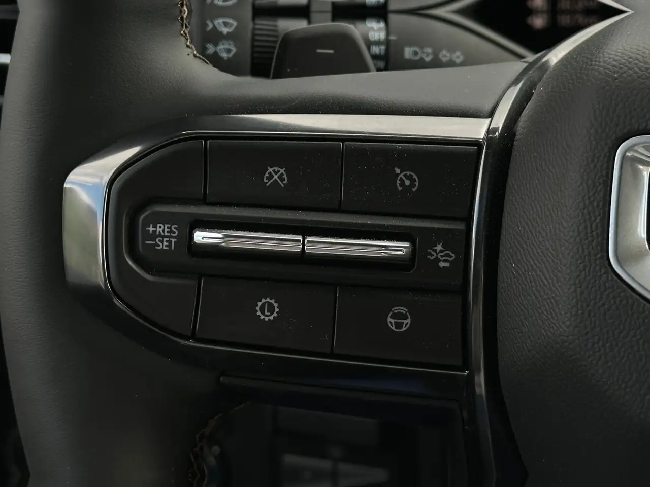 GMC Yukon снимка GMC Yukon