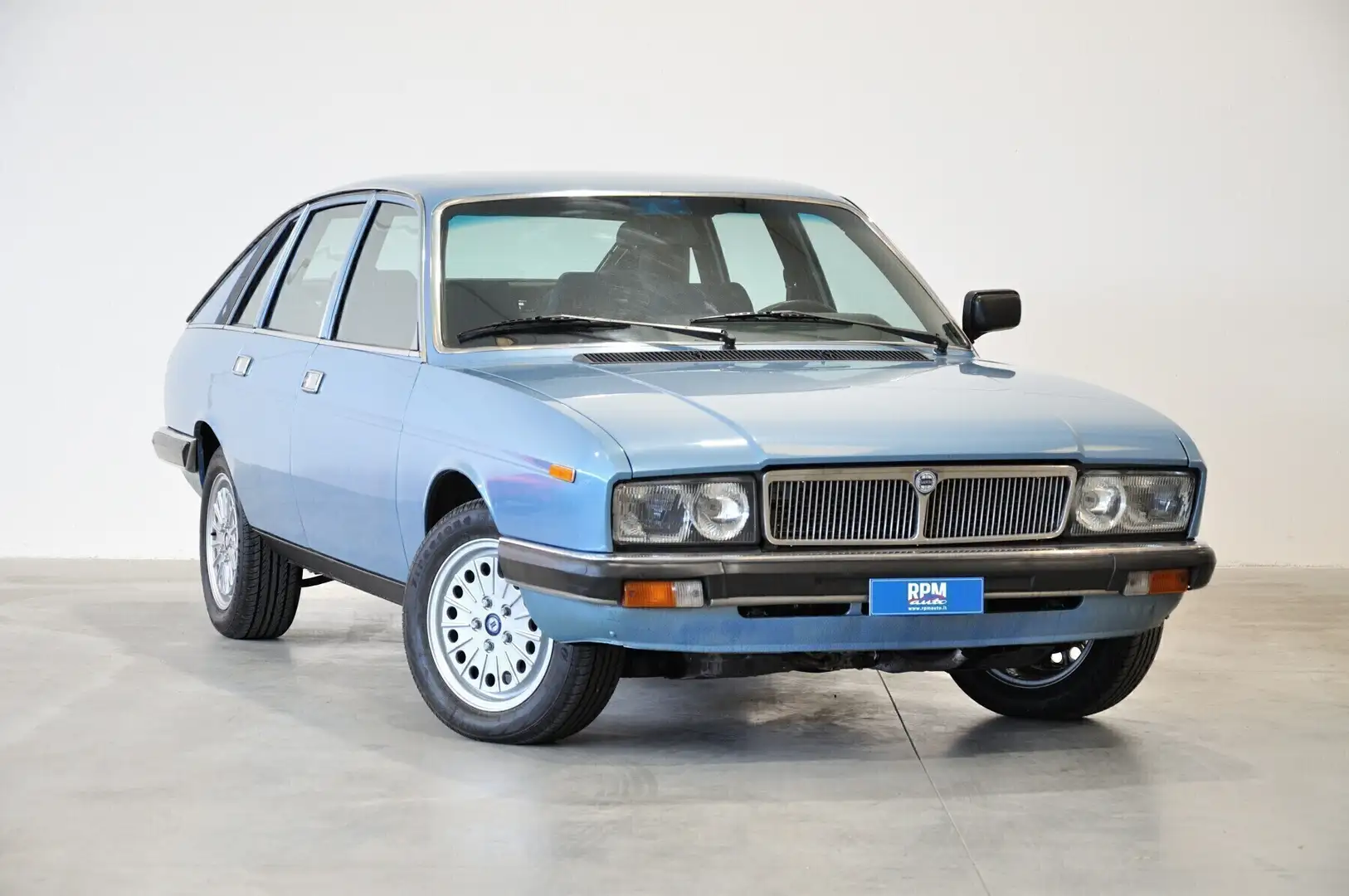 Lancia Gamma 2.0 Blau - 1
