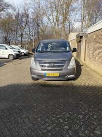 2.5 CRDi Travel Premium