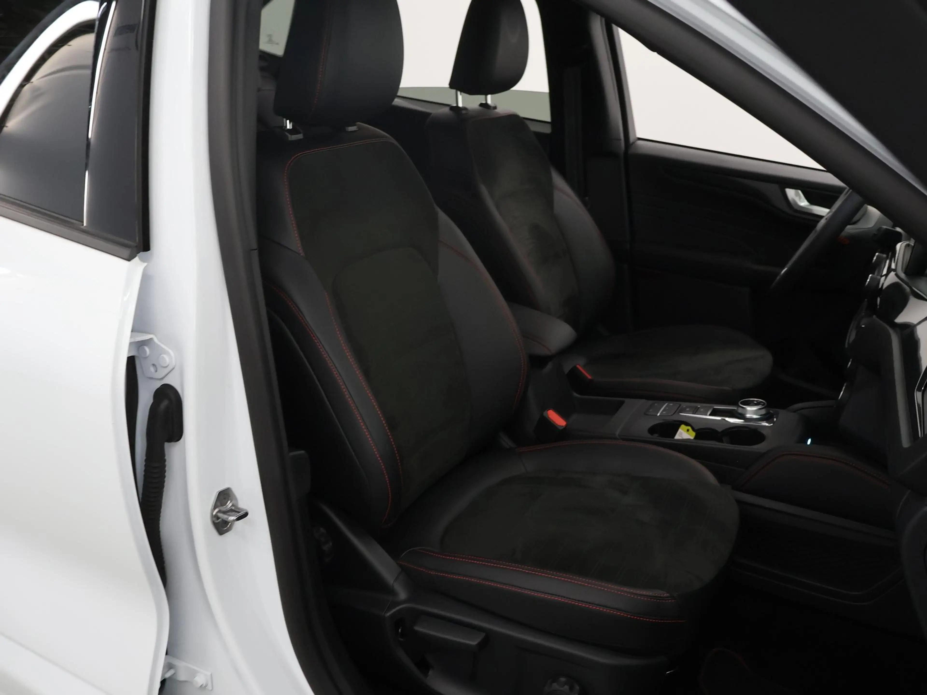 Ford Kuga 2.5 PHEV ST-Line X | Winterpakket | Cruise Control — photo 10