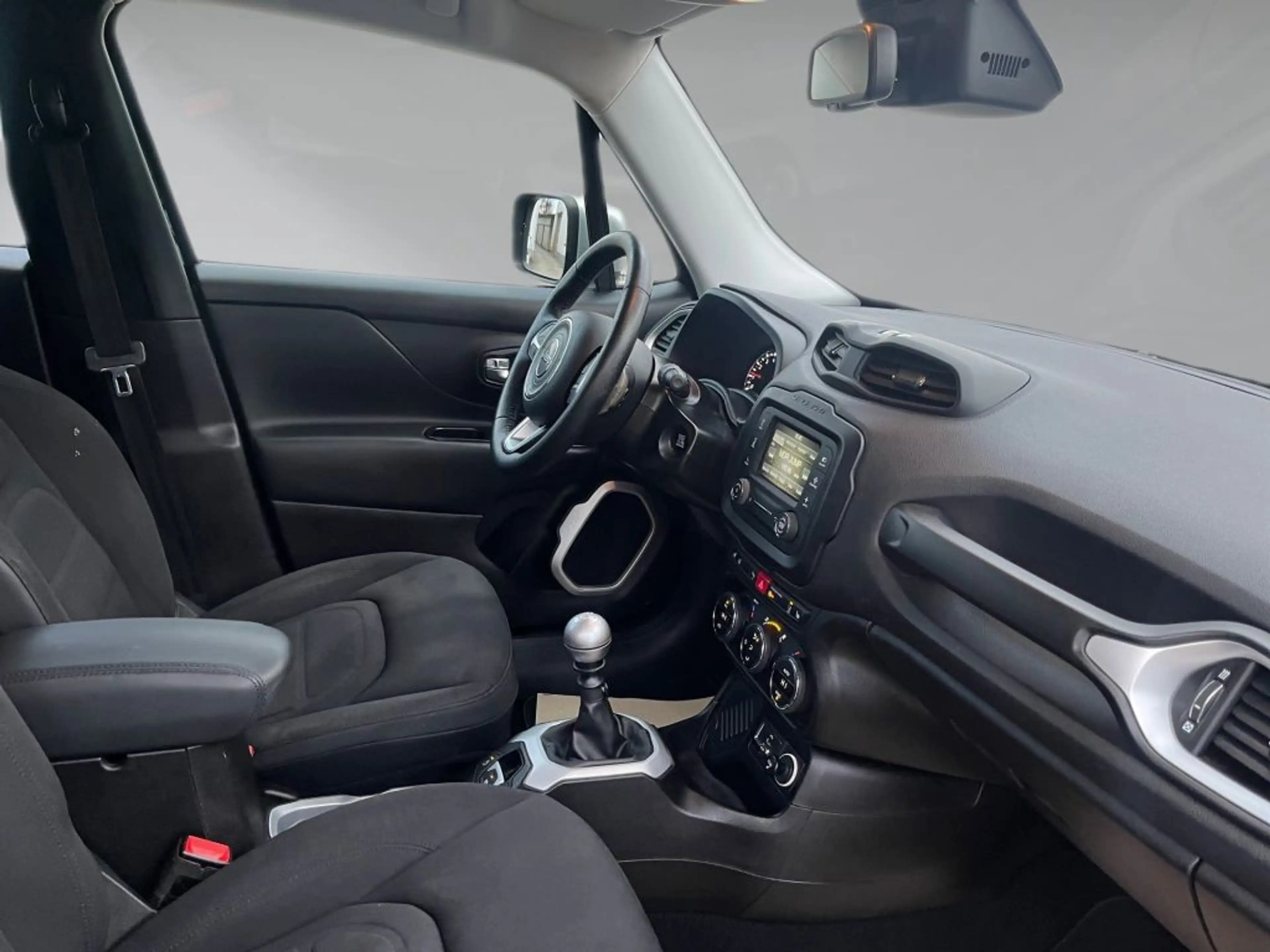 Jeep Renegade 1.4 MultiAir Limited — photo 4