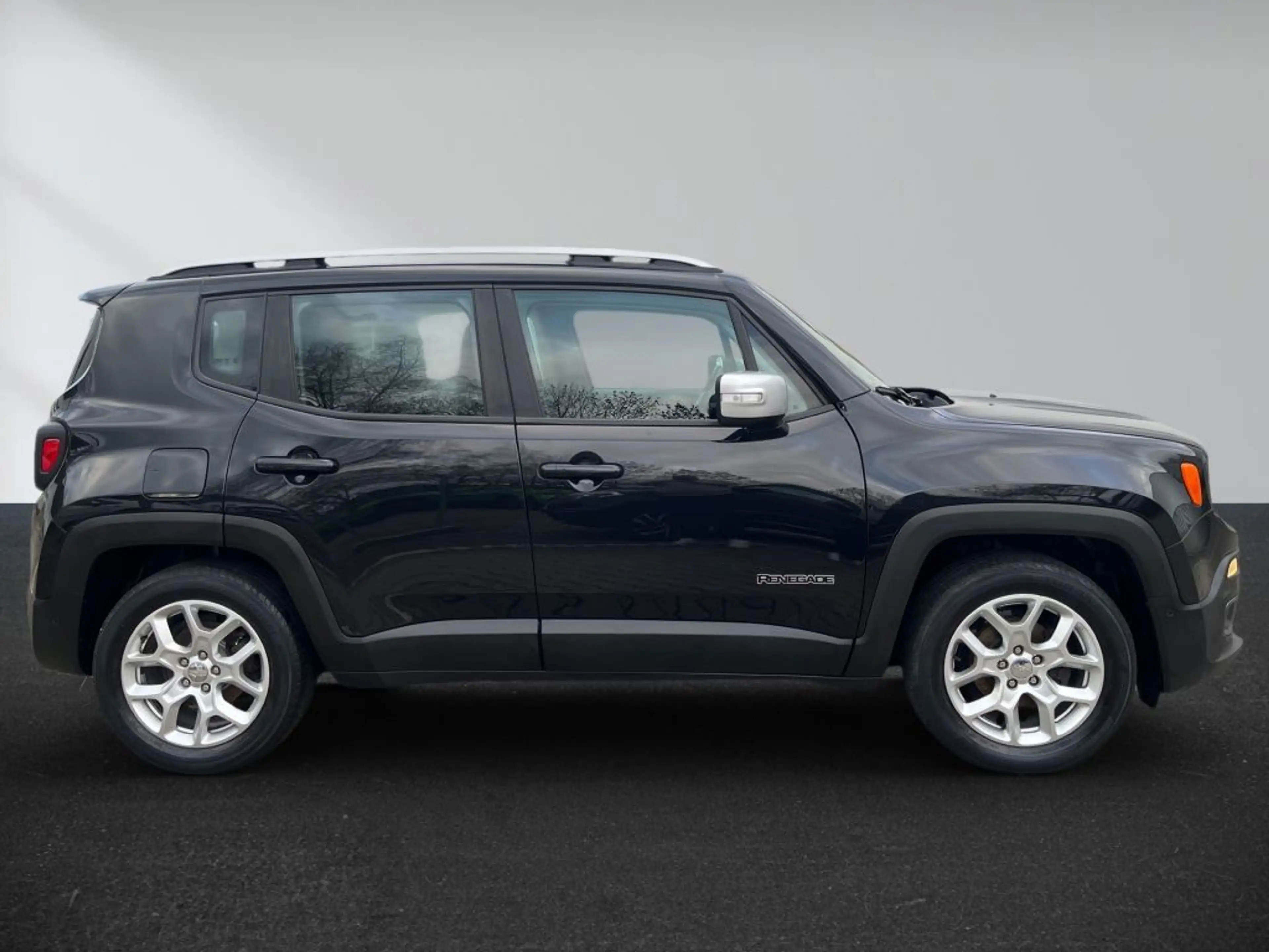Jeep Renegade 1.4 MultiAir Limited — photo 3