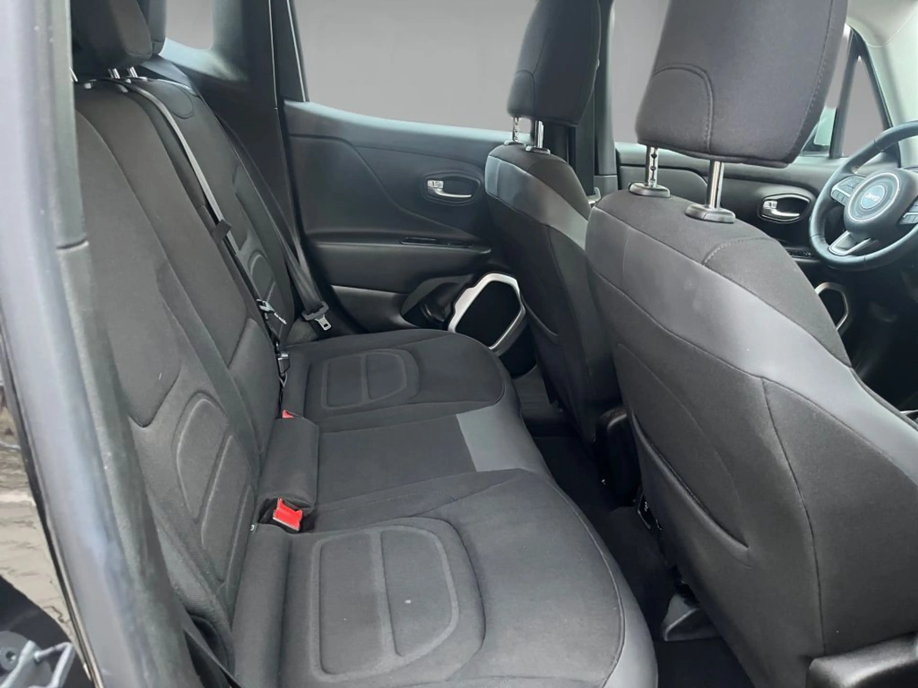 Jeep Renegade 1.4 MultiAir Limited — photo 5