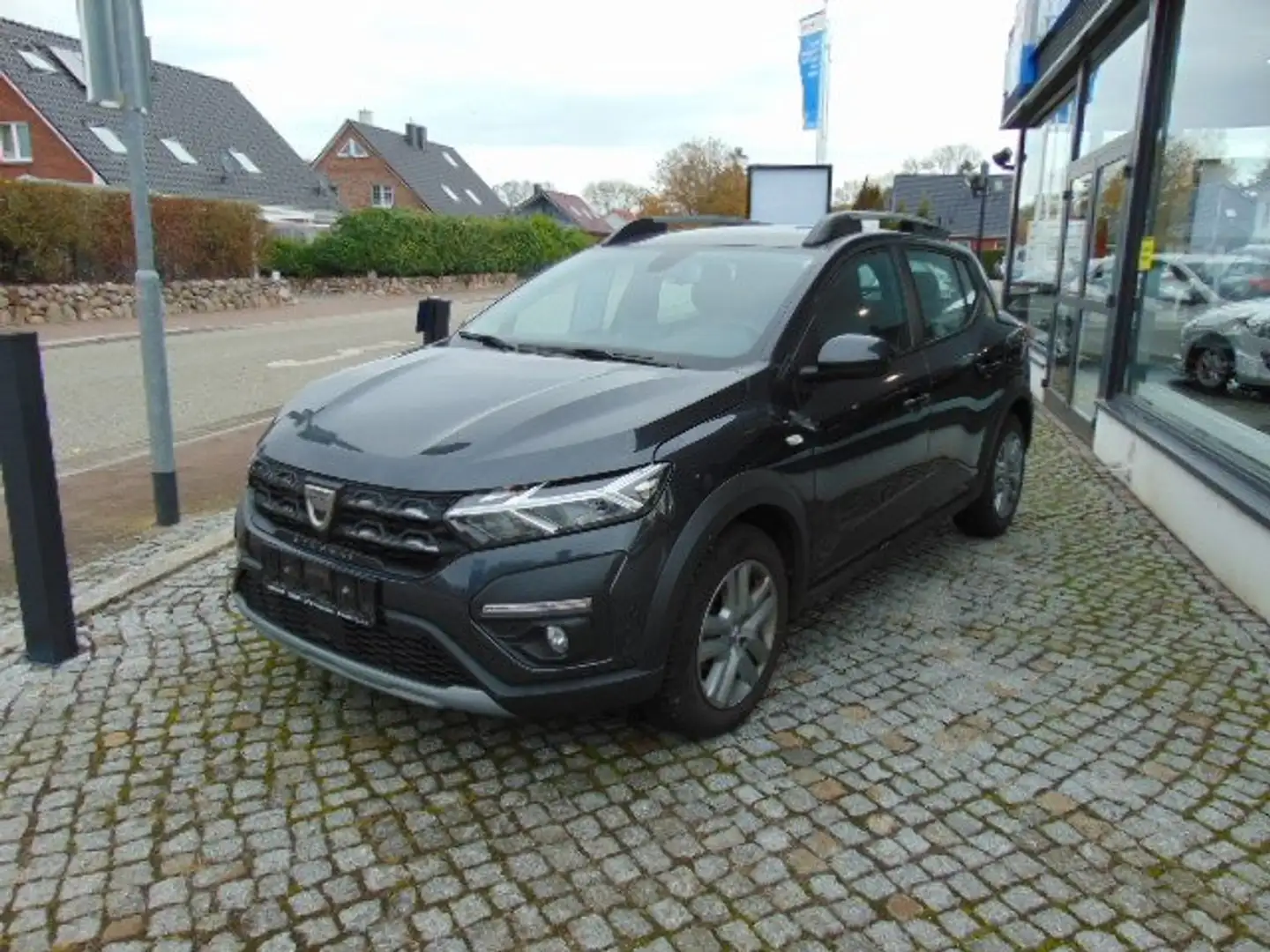 Dacia Sandero Sandero Stepway TCe 110 ULTIMATE Grau - 1