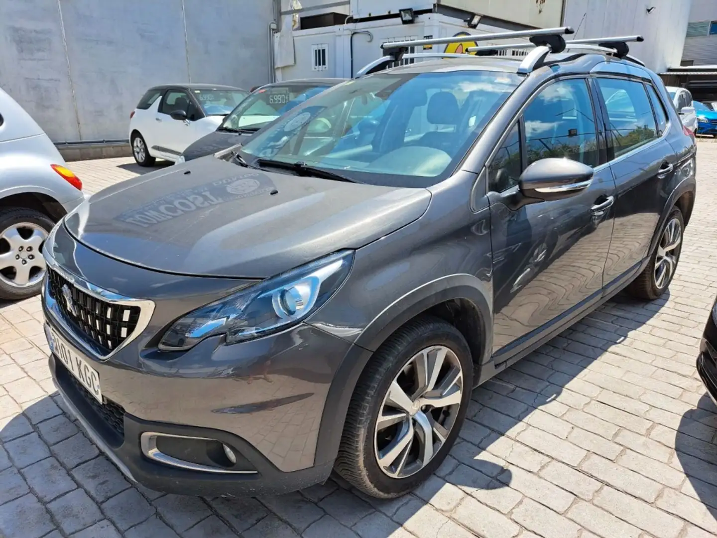 Peugeot 2008 1.2 PureTech S&S Allure 110 Gris - 1