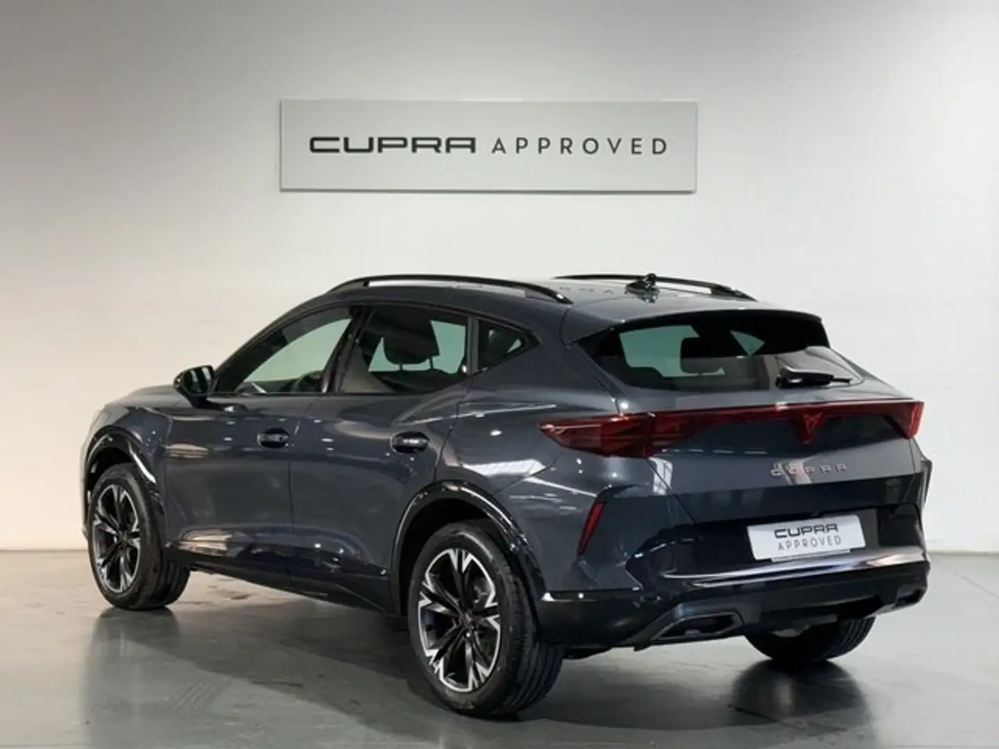 CUPRA Formentor 1.5 eTSI 150 DSG Gris - 2