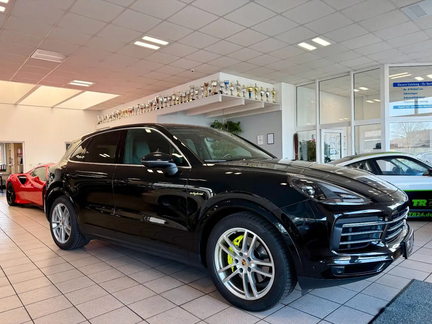 Porsche Cayenne E-Hybrid Panorama/Luftfederung/ACC Schwarz - 1