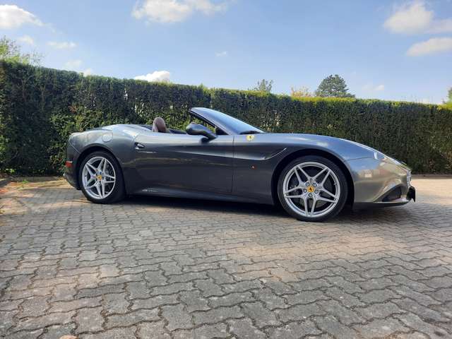 Ferrari California T Top-Ausstattung, Ferrari-Garantie