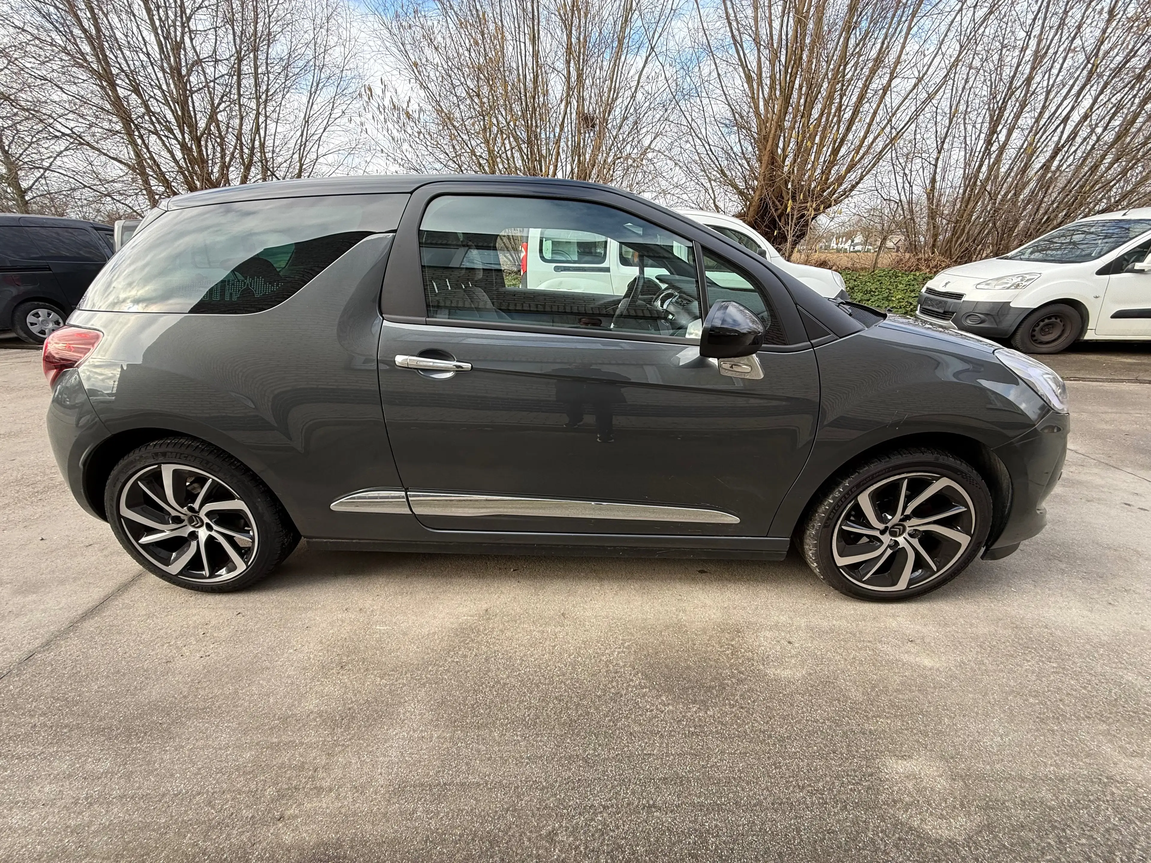 Citroen DS3 DS3 1.2i Pure tech Chic — photo 5