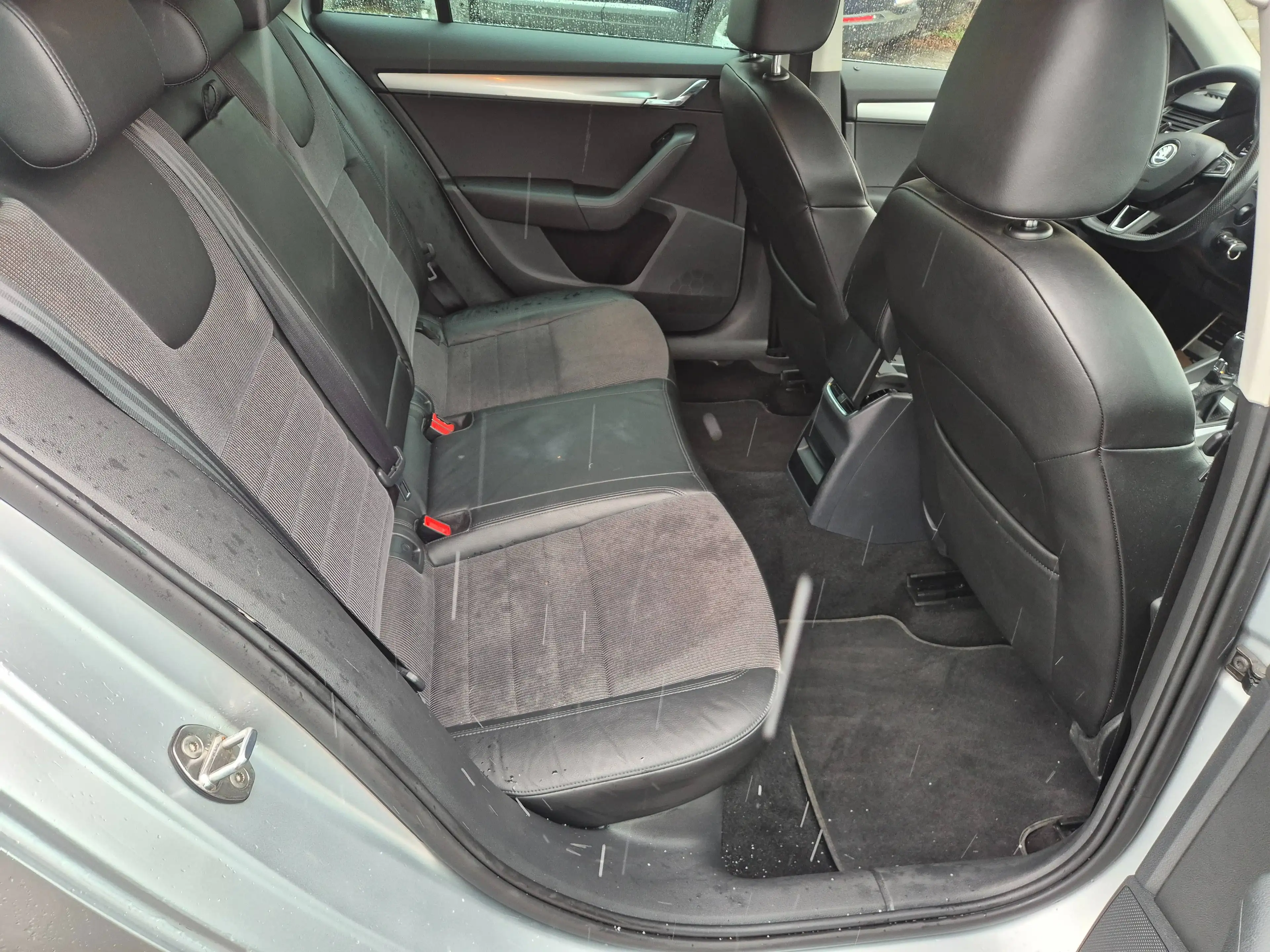 Skoda Octavia Style 2.0 TDI DSG — photo 11