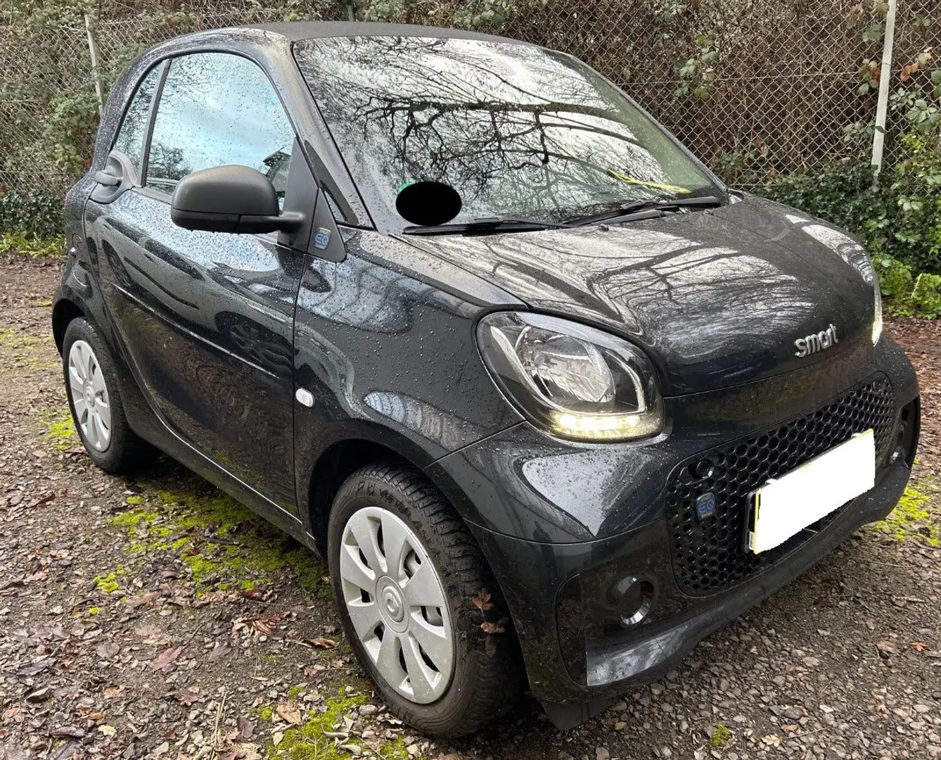 smart forTwo fortwo electric drive EQ Schwarz - 2