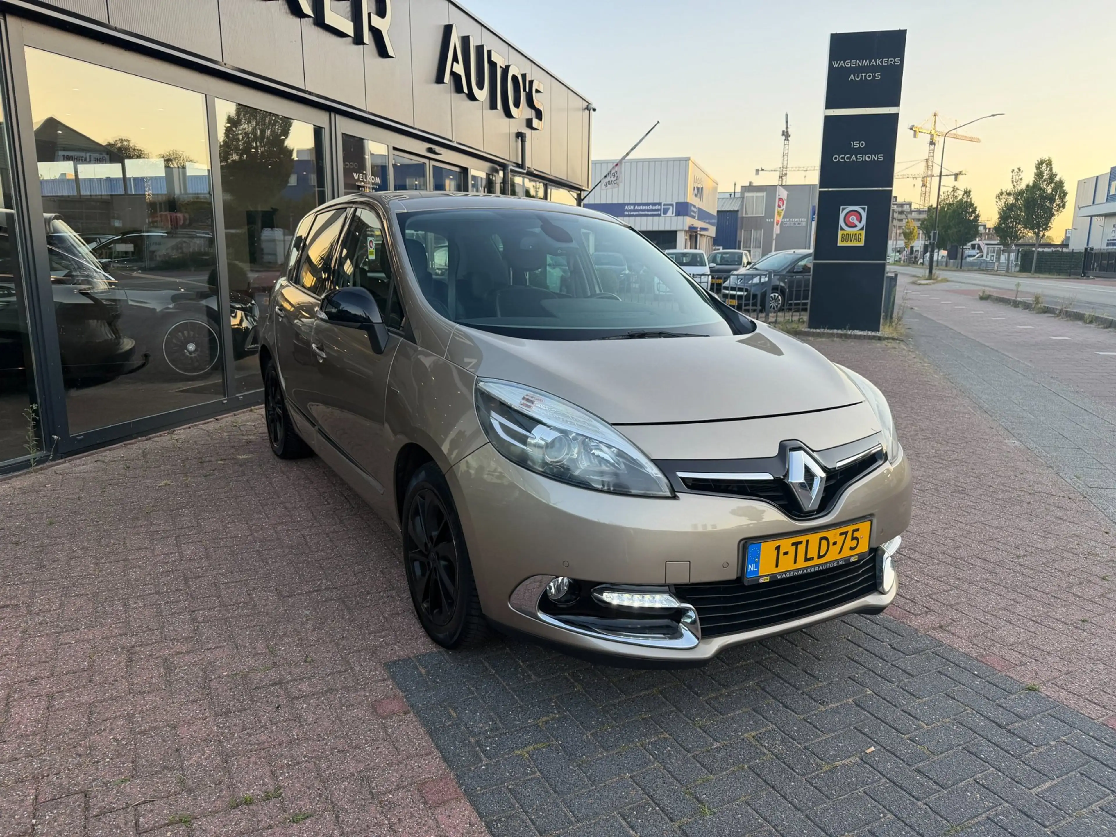 Renault Scenic 1.2 TCe Bose Clima|Cruise|NAVI|Camera|Trekhaak — photo 6
