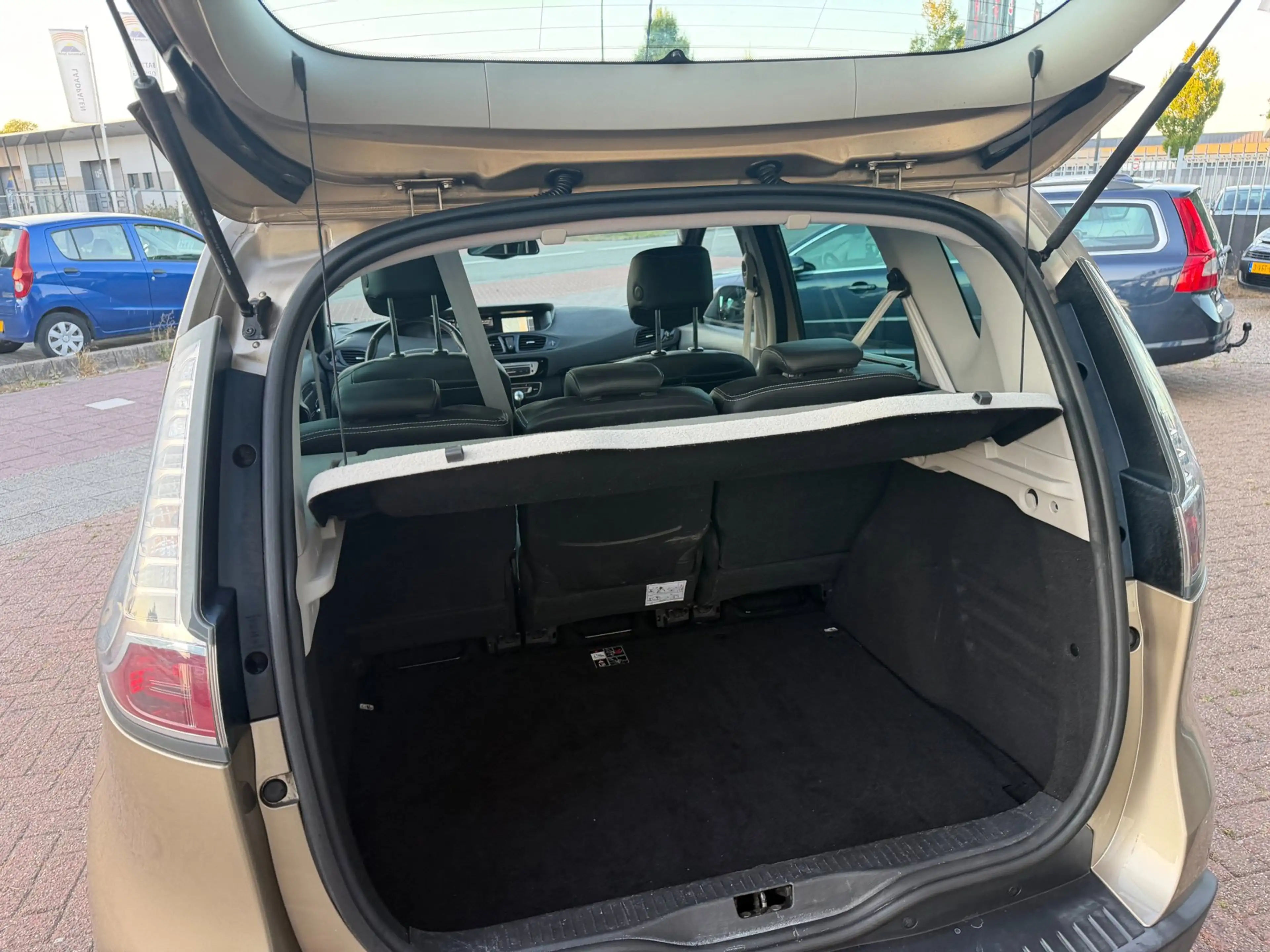 Renault Scenic 1.2 TCe Bose Clima|Cruise|NAVI|Camera|Trekhaak — photo 9