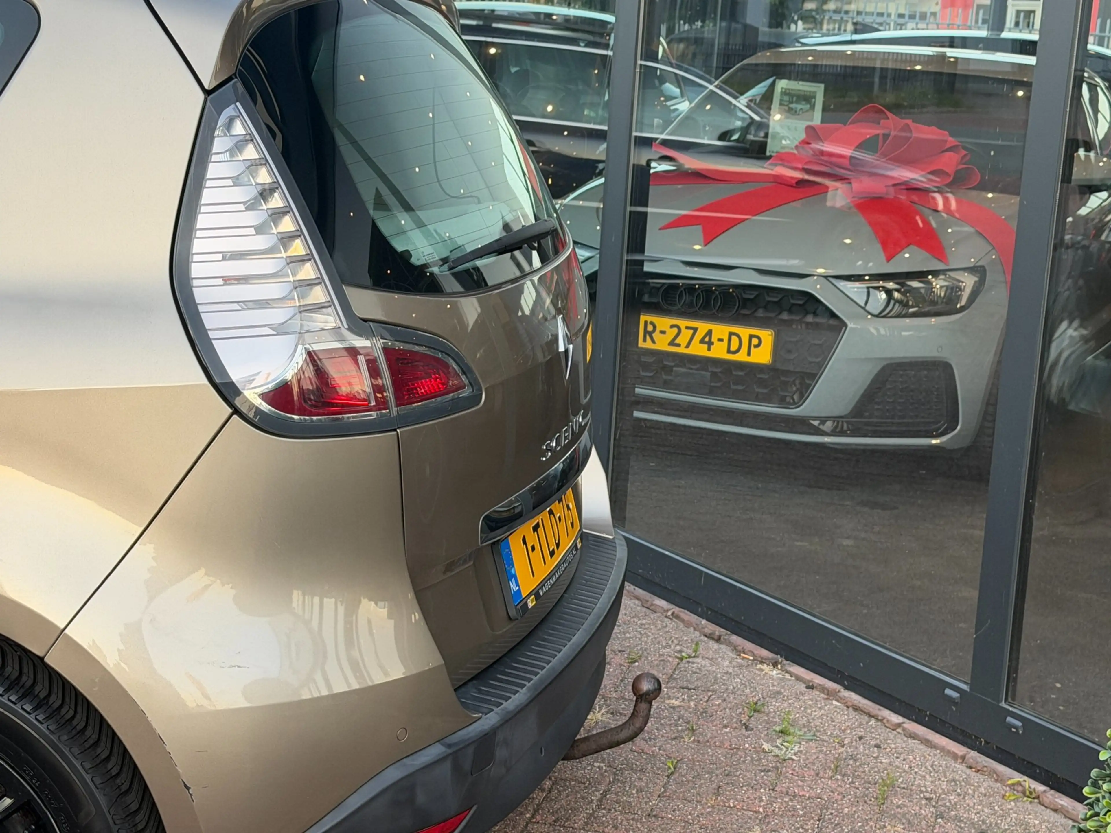 Renault Scenic 1.2 TCe Bose Clima|Cruise|NAVI|Camera|Trekhaak — photo 8