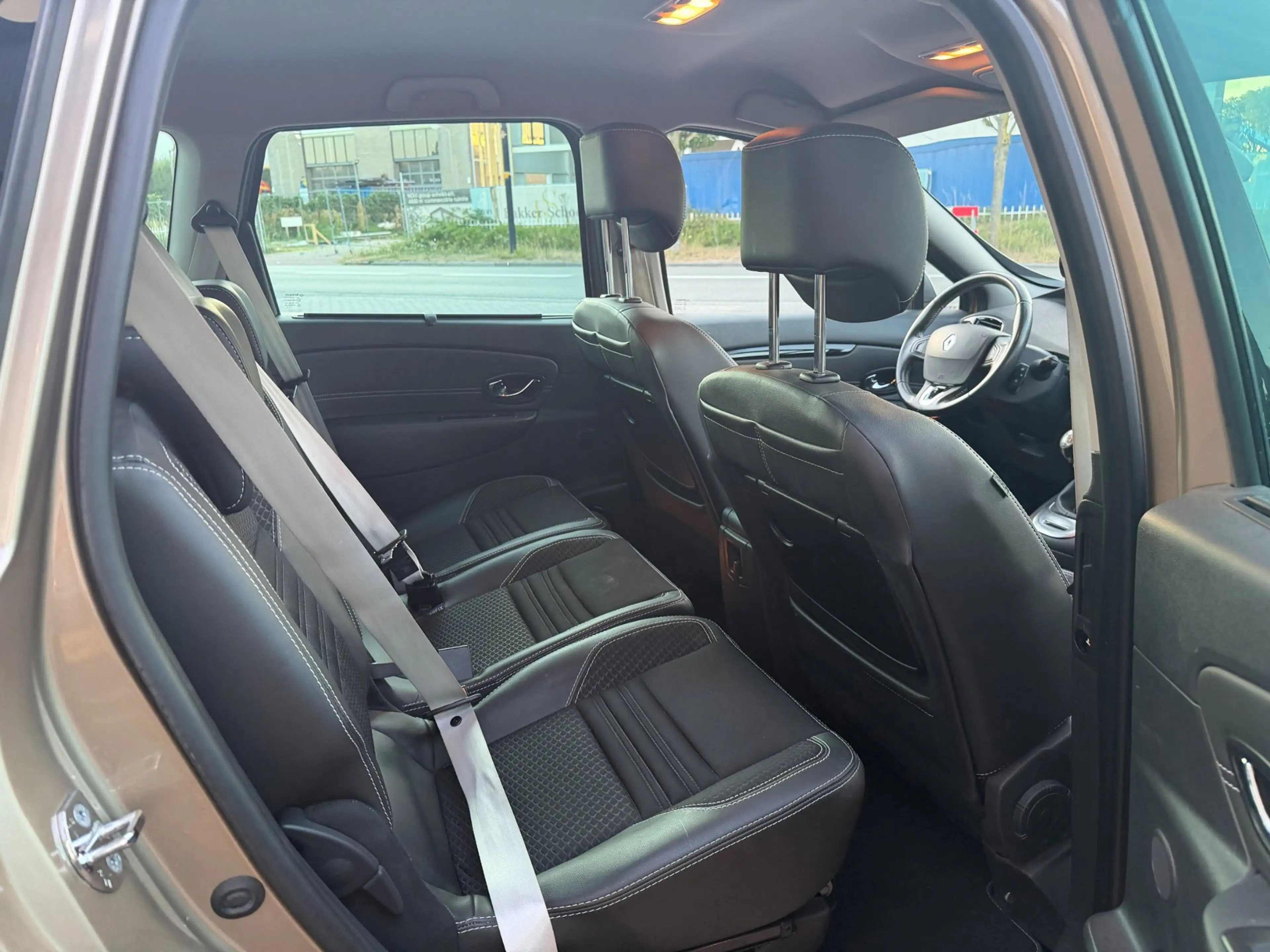 Renault Scenic 1.2 TCe Bose Clima|Cruise|NAVI|Camera|Trekhaak — photo 11