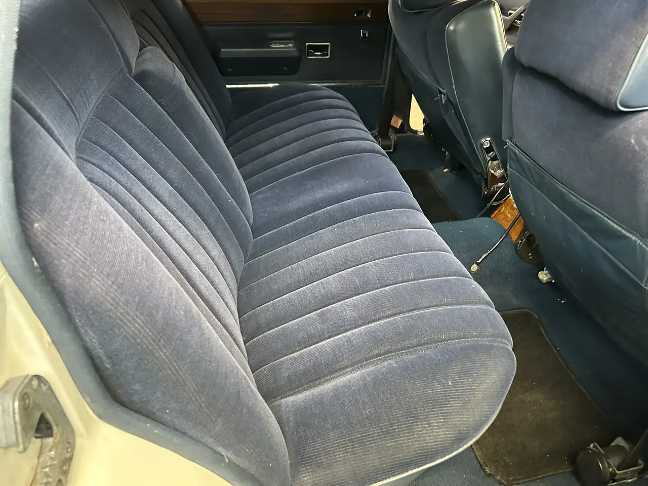 Opel Diplomat Sedan, foto 10