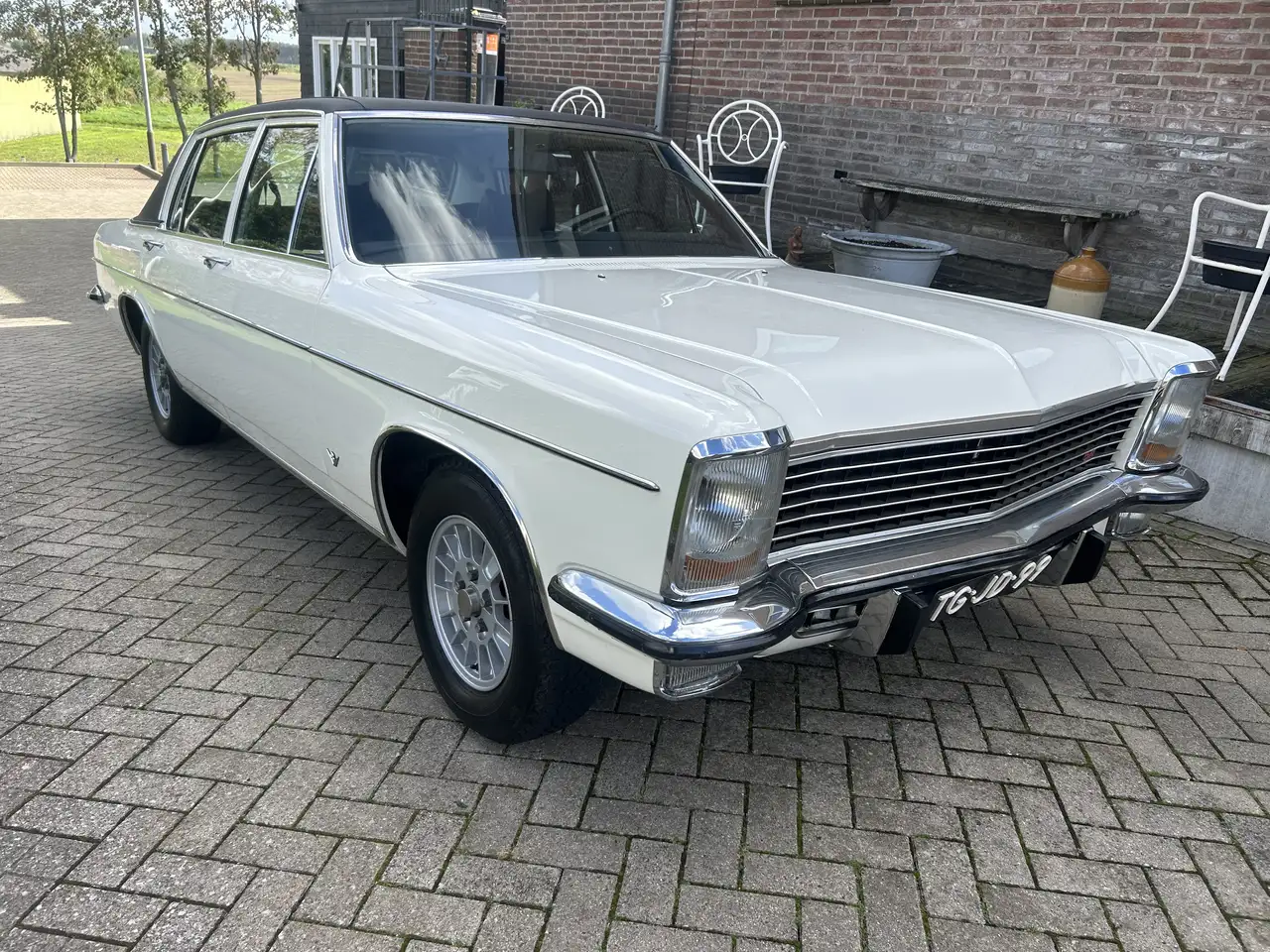 Opel Diplomat Sedan, foto 6