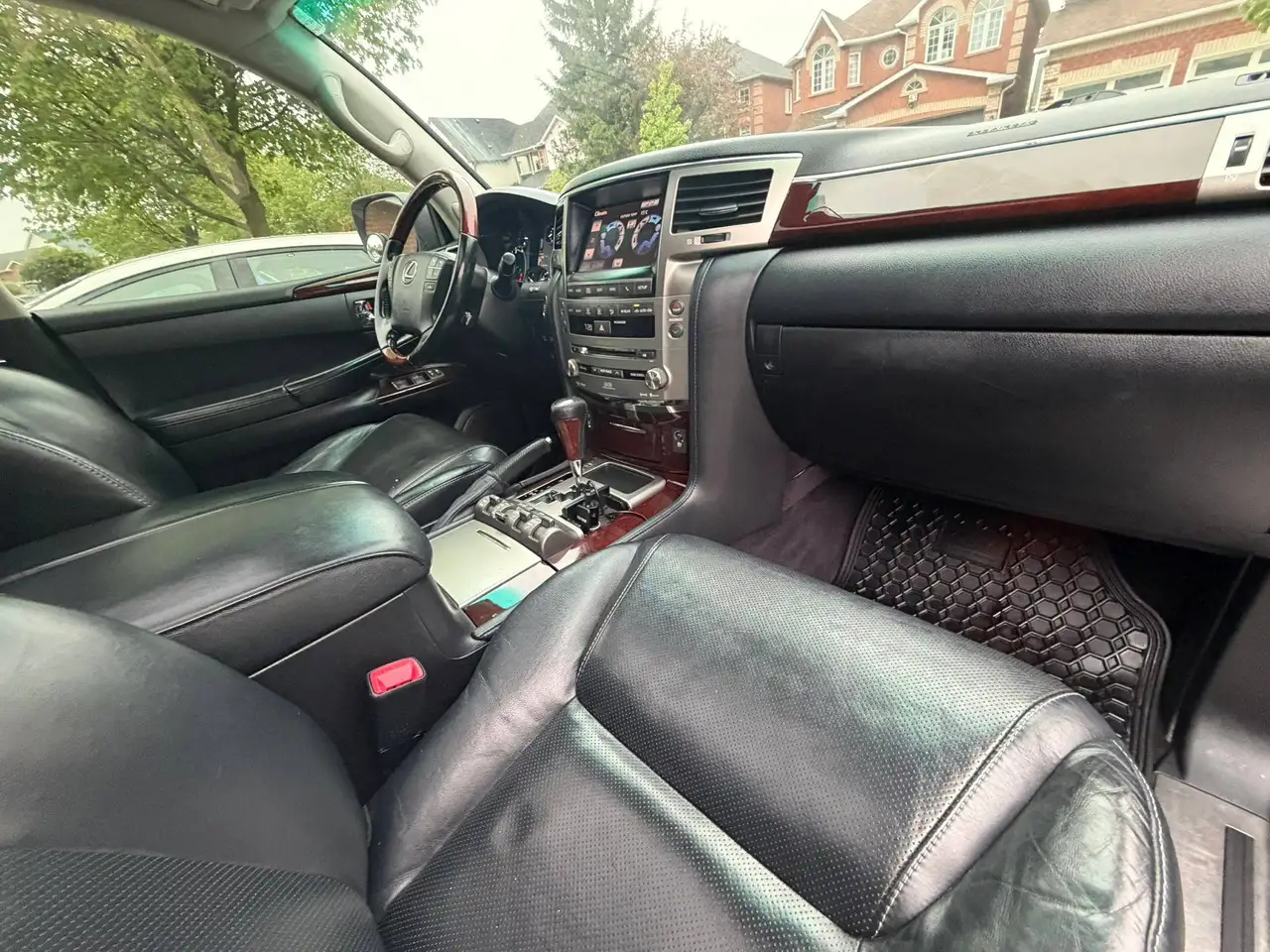 Lexus LX fotografie Lexus LX