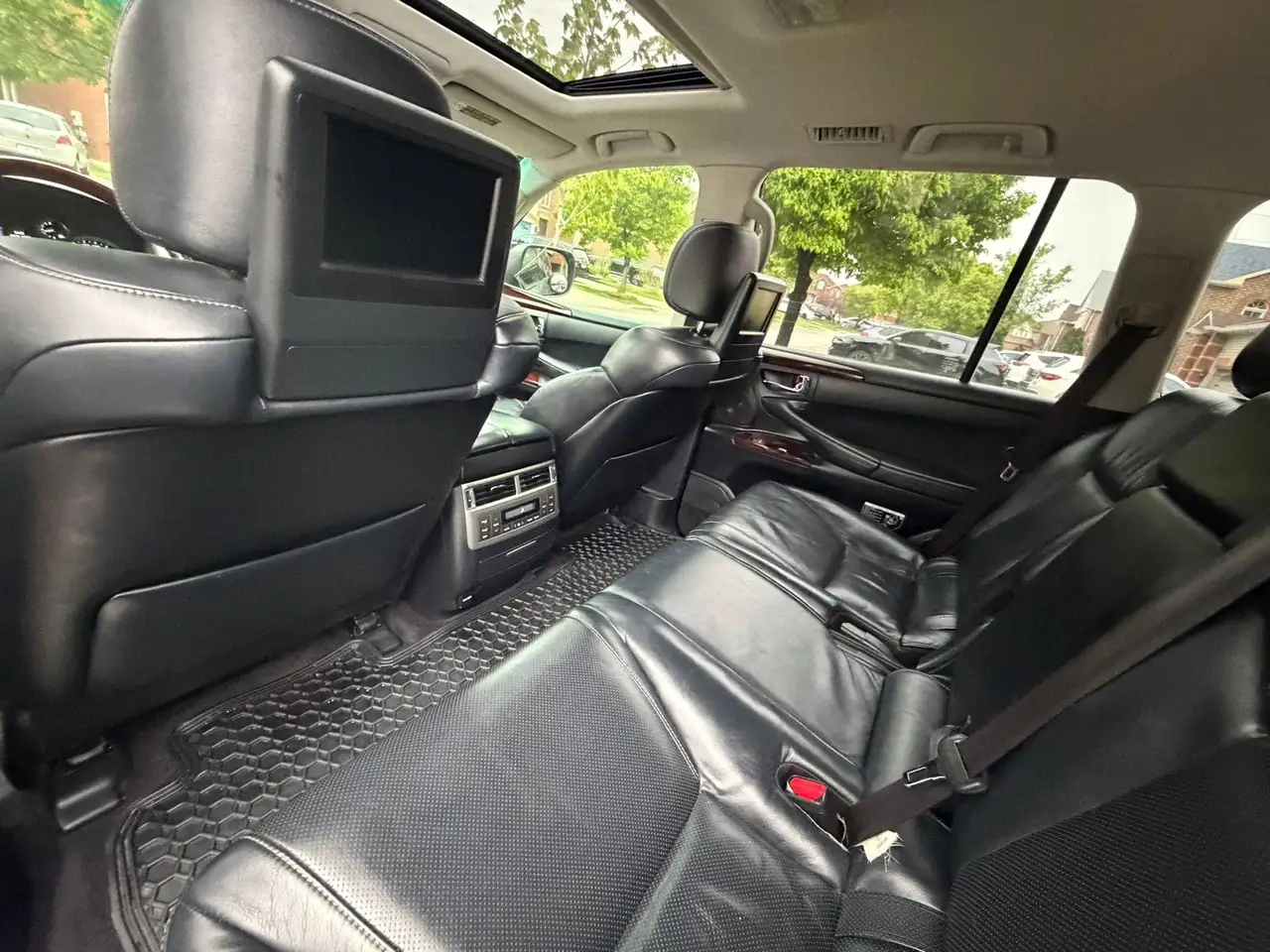 Lexus LX fotografie Lexus LX
