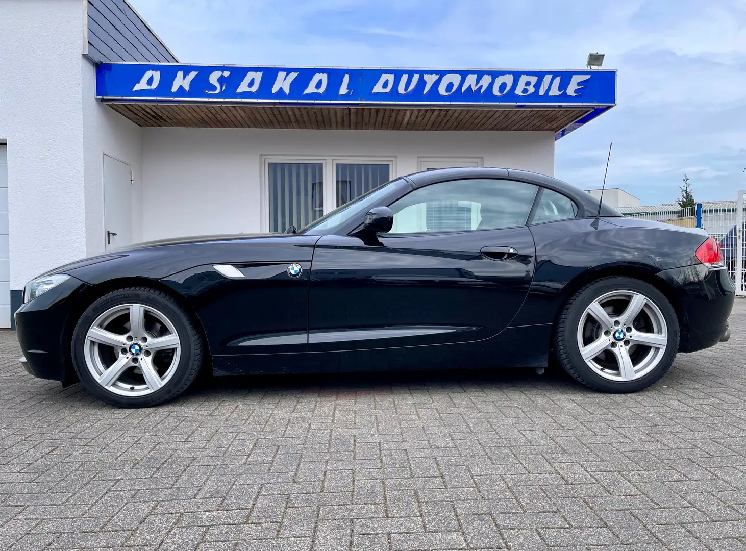 BMW Z4 sDrive 20i Noir - 1