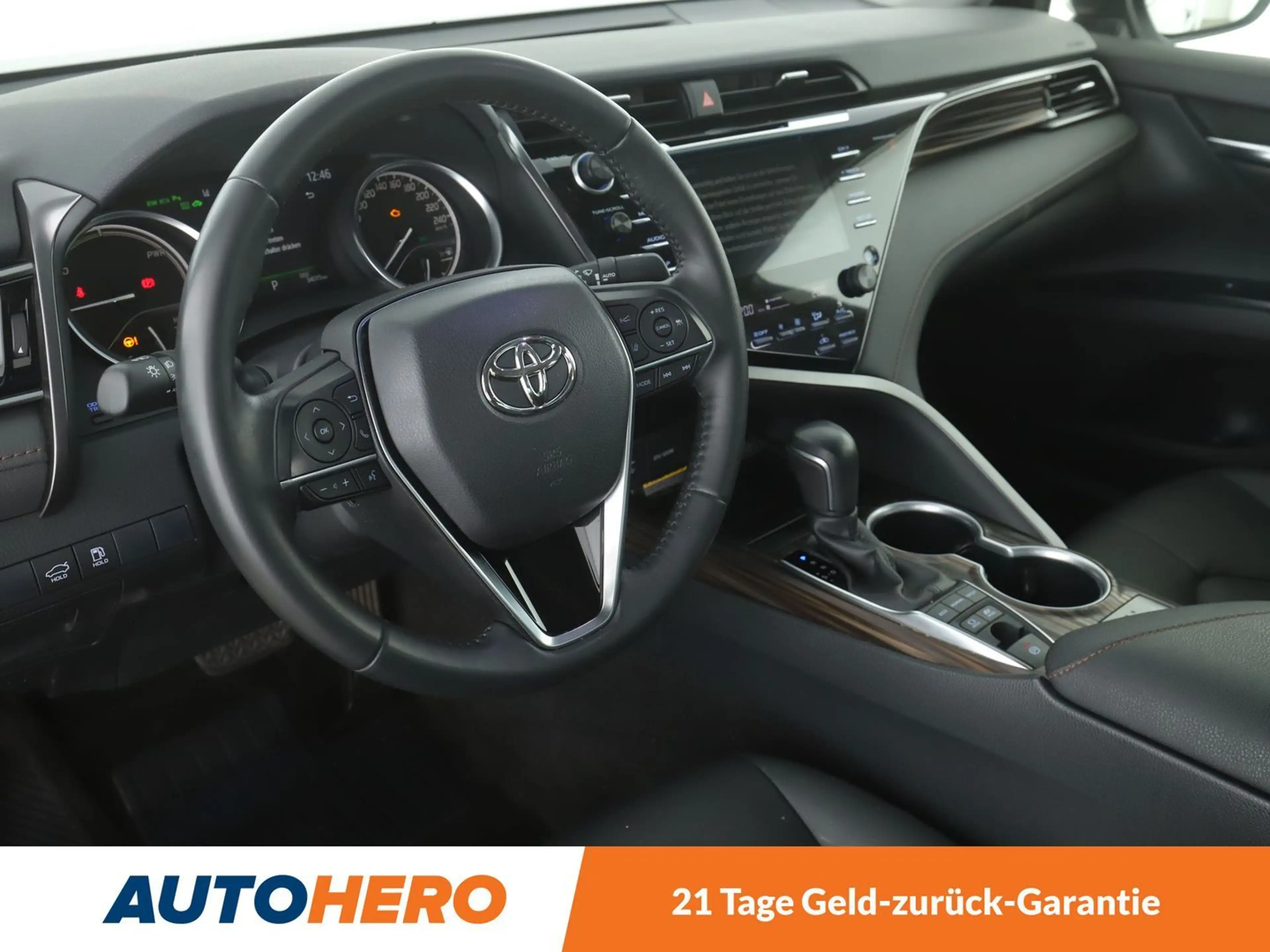 Toyota Camry 2.5 Hybrid Executive Aut*NAVI*LED*ACC*CAM*PDC*SHZ* — photo 11