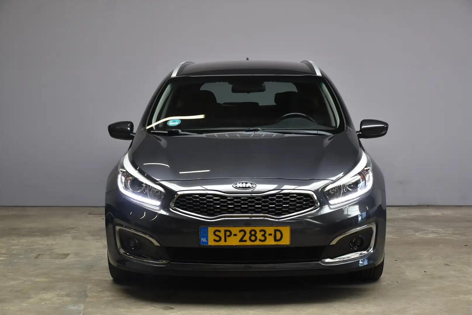 Kia Ceed / cee'd Cee D 1.0 T-GDi Eco Dynamics 120PK Design Edition Grijs - 2