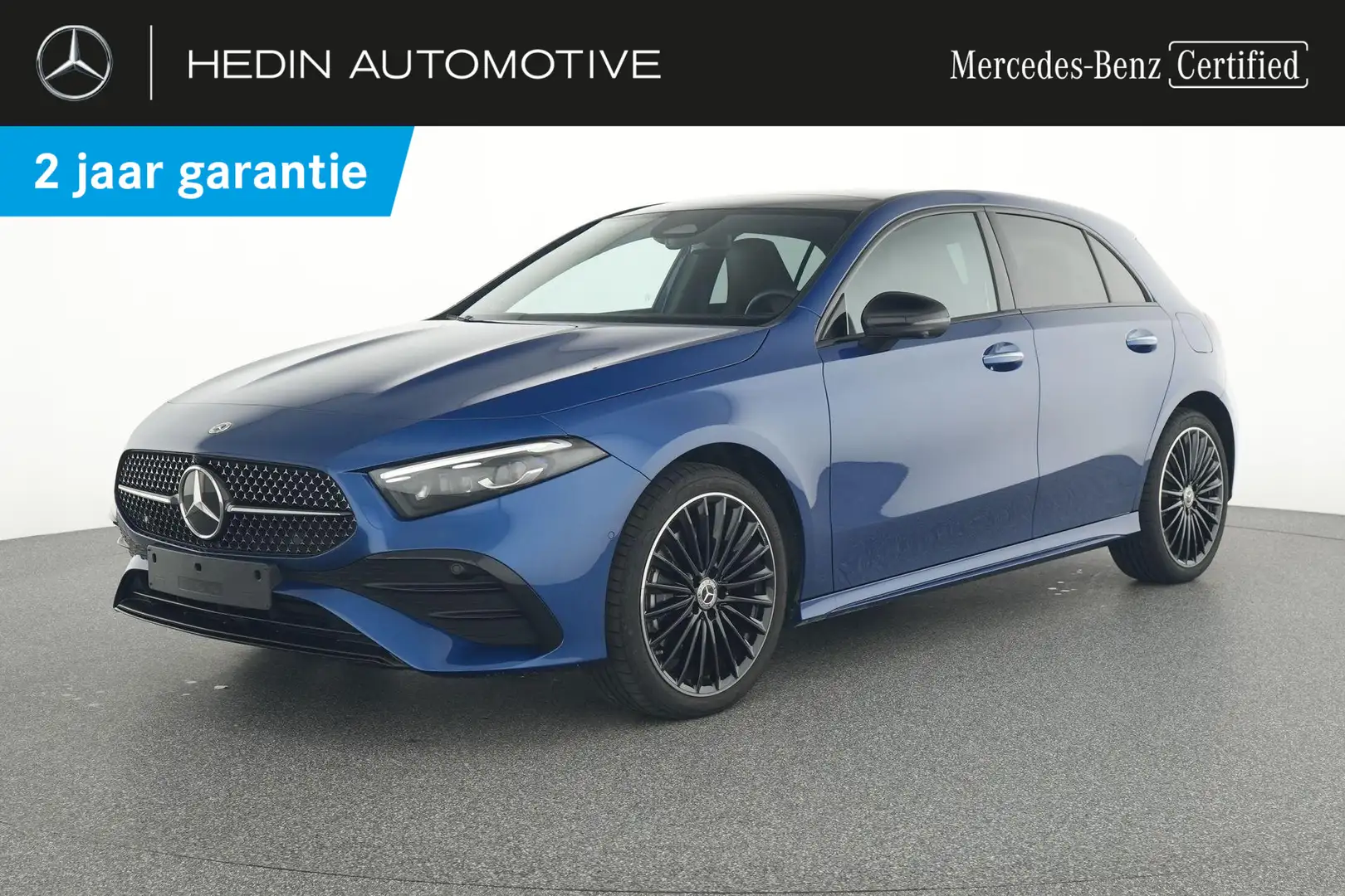 Mercedes-Benz A 250 e Hatchback AMG Line | Panoramisch Dak | 360° Park Blauw - 1