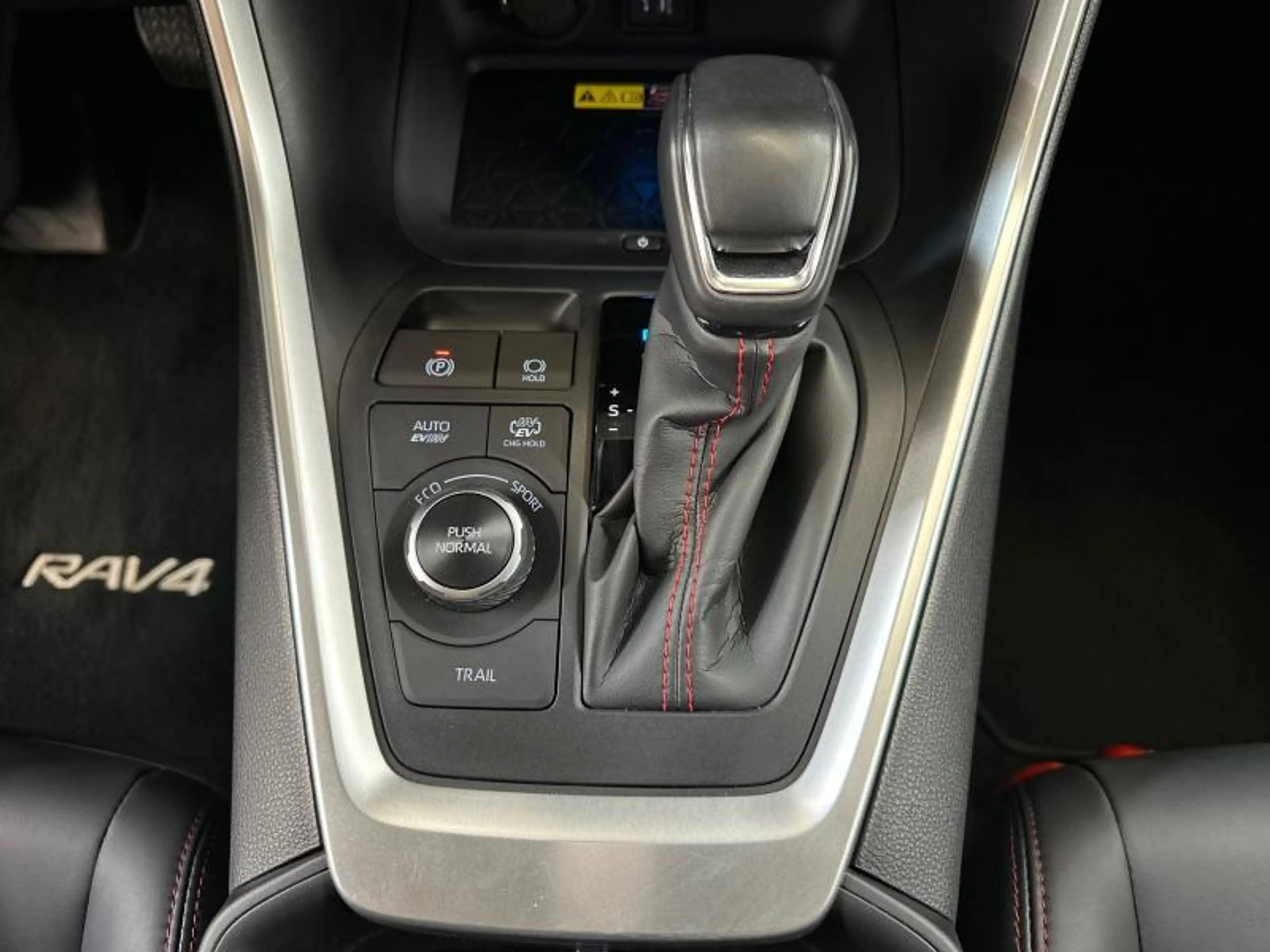 Toyota RAV4 Premium Plus PHEV AWD — photo 26