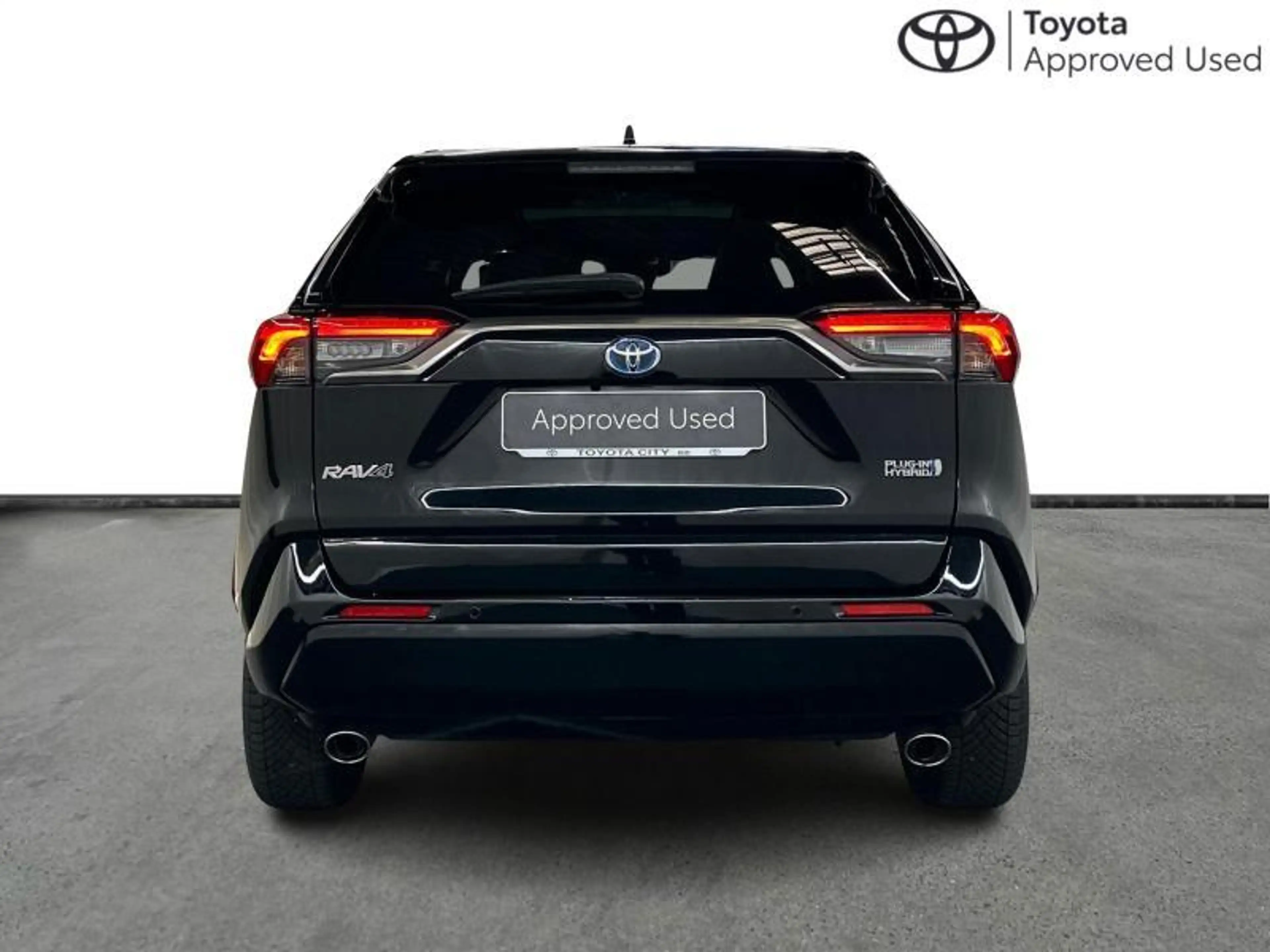 Toyota RAV4 Premium Plus PHEV AWD — photo 4