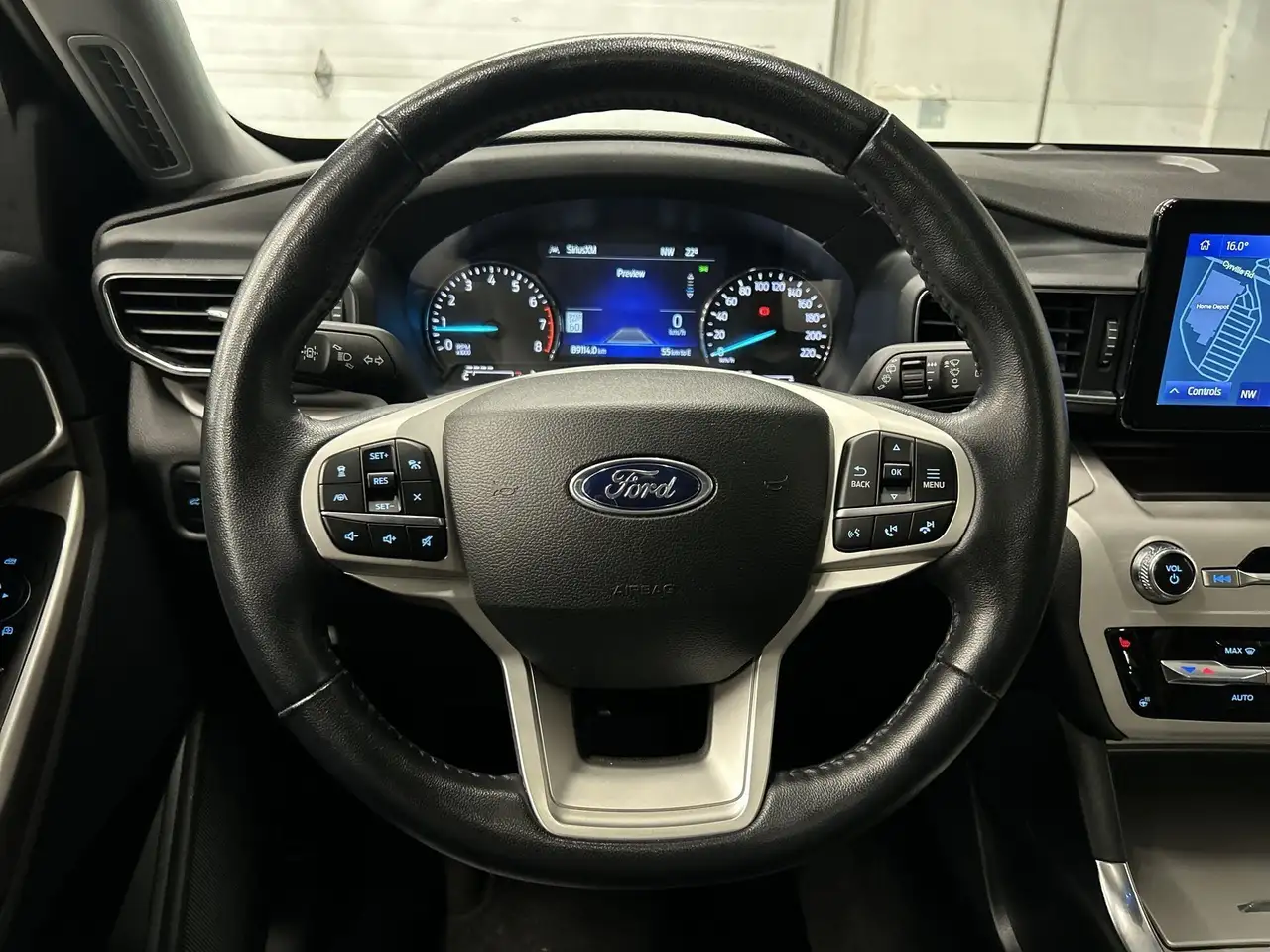 Ford Explorer снимка Ford Explorer