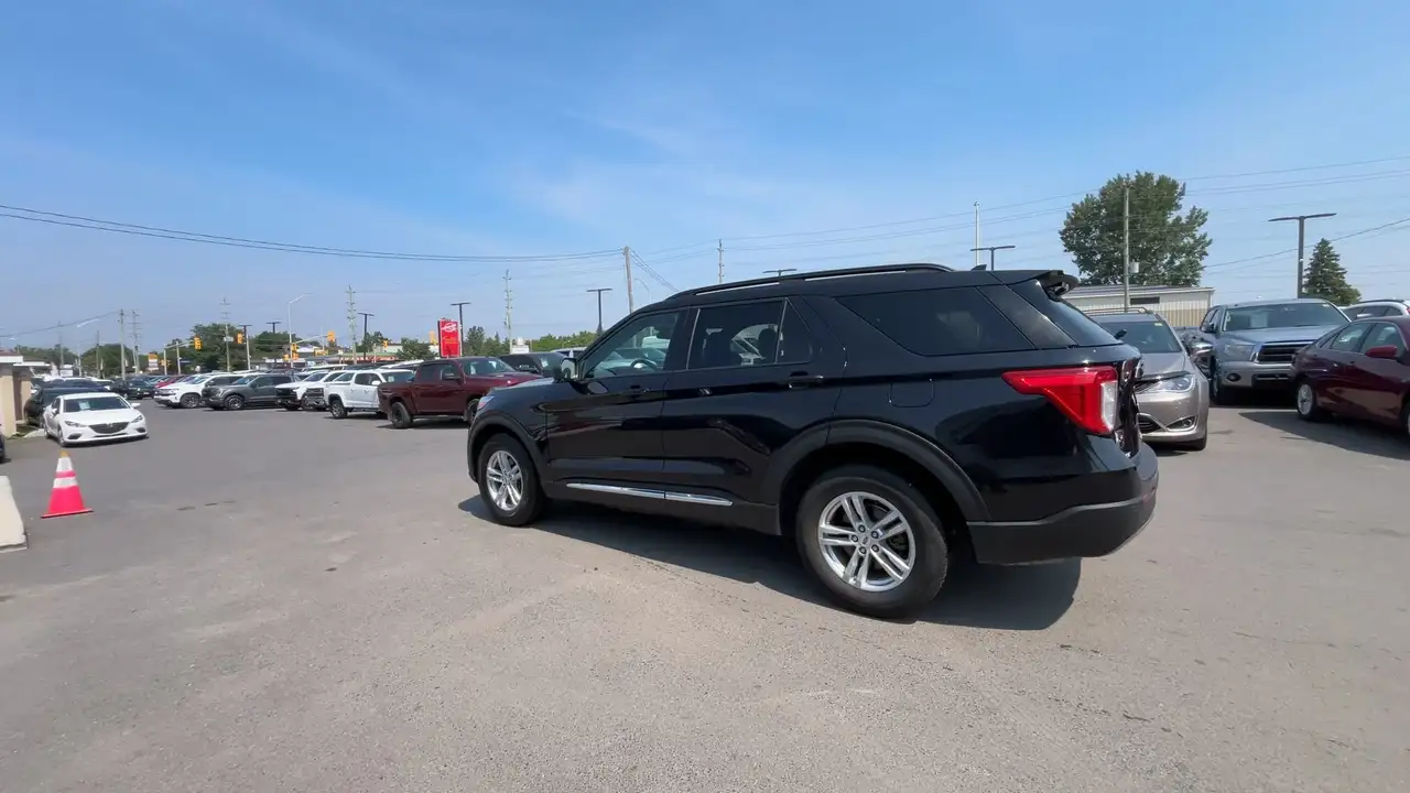 Ford Explorer снимка Ford Explorer
