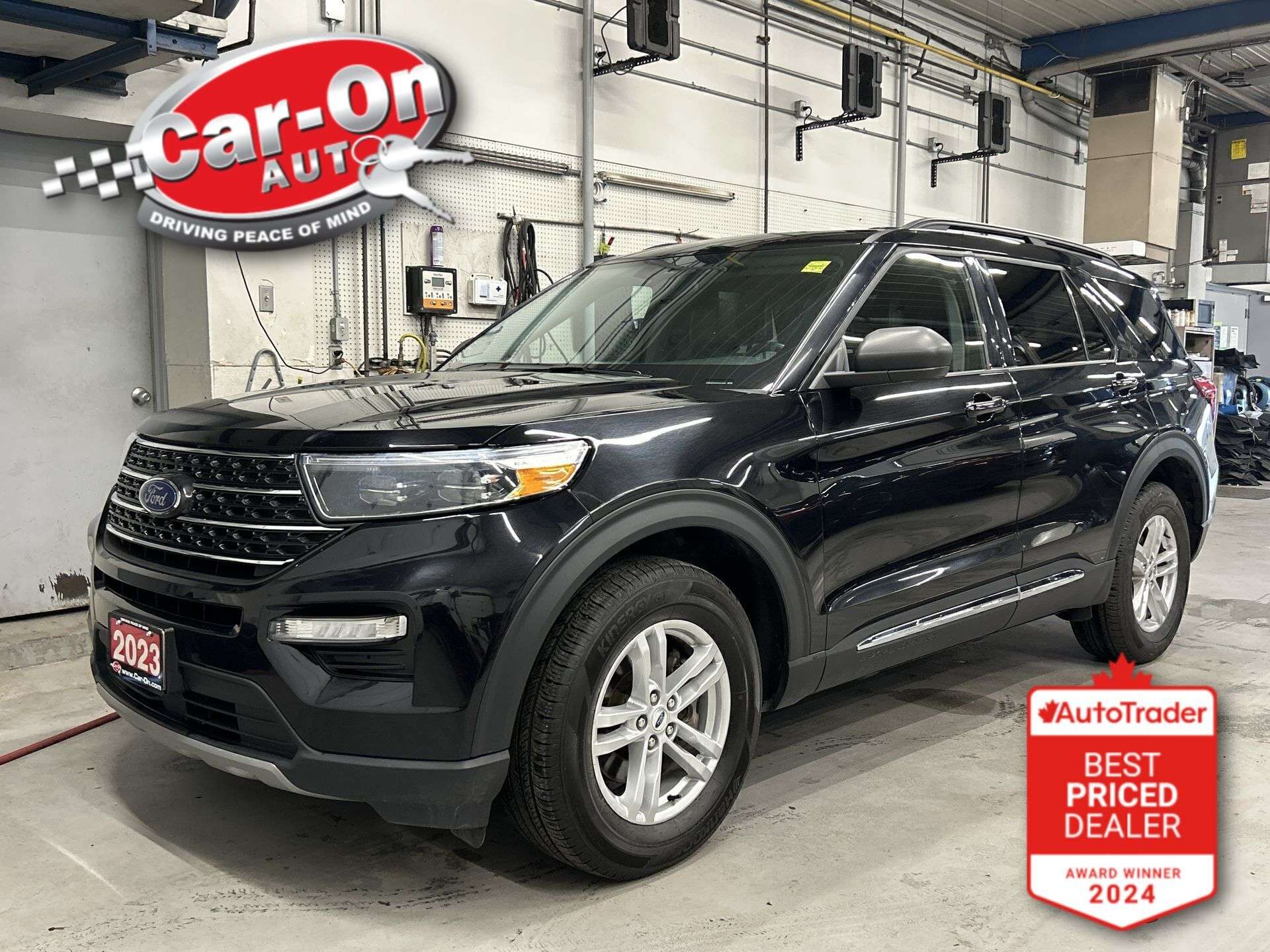Black 2023 Ford Explorer XLT AWD SUV / Crossover All-Wheel Drive Automatic